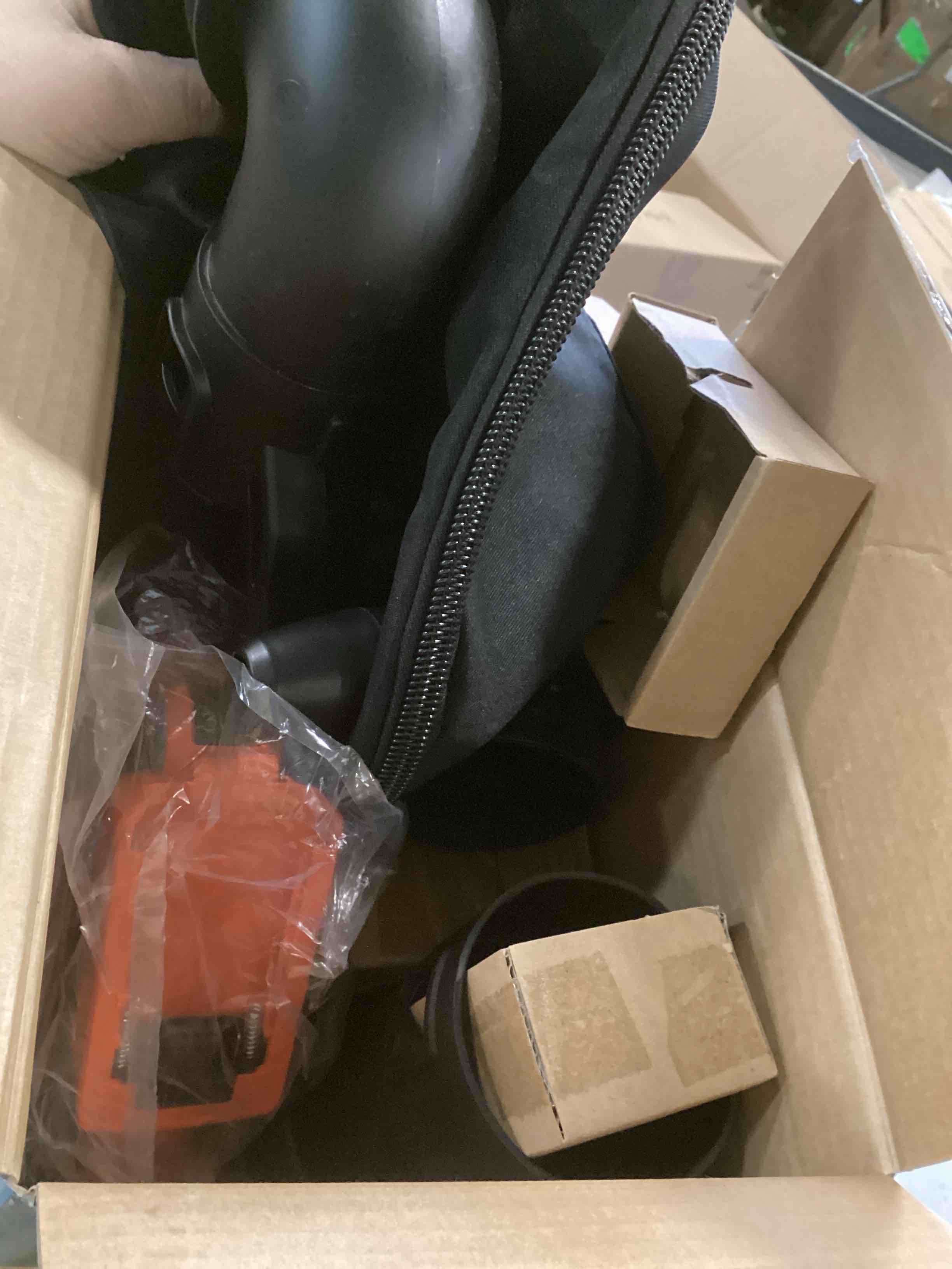 https://s3.amazonaws.com/lotting-images-prod/bidfta/TEA1373026_1739985551617.jpeg