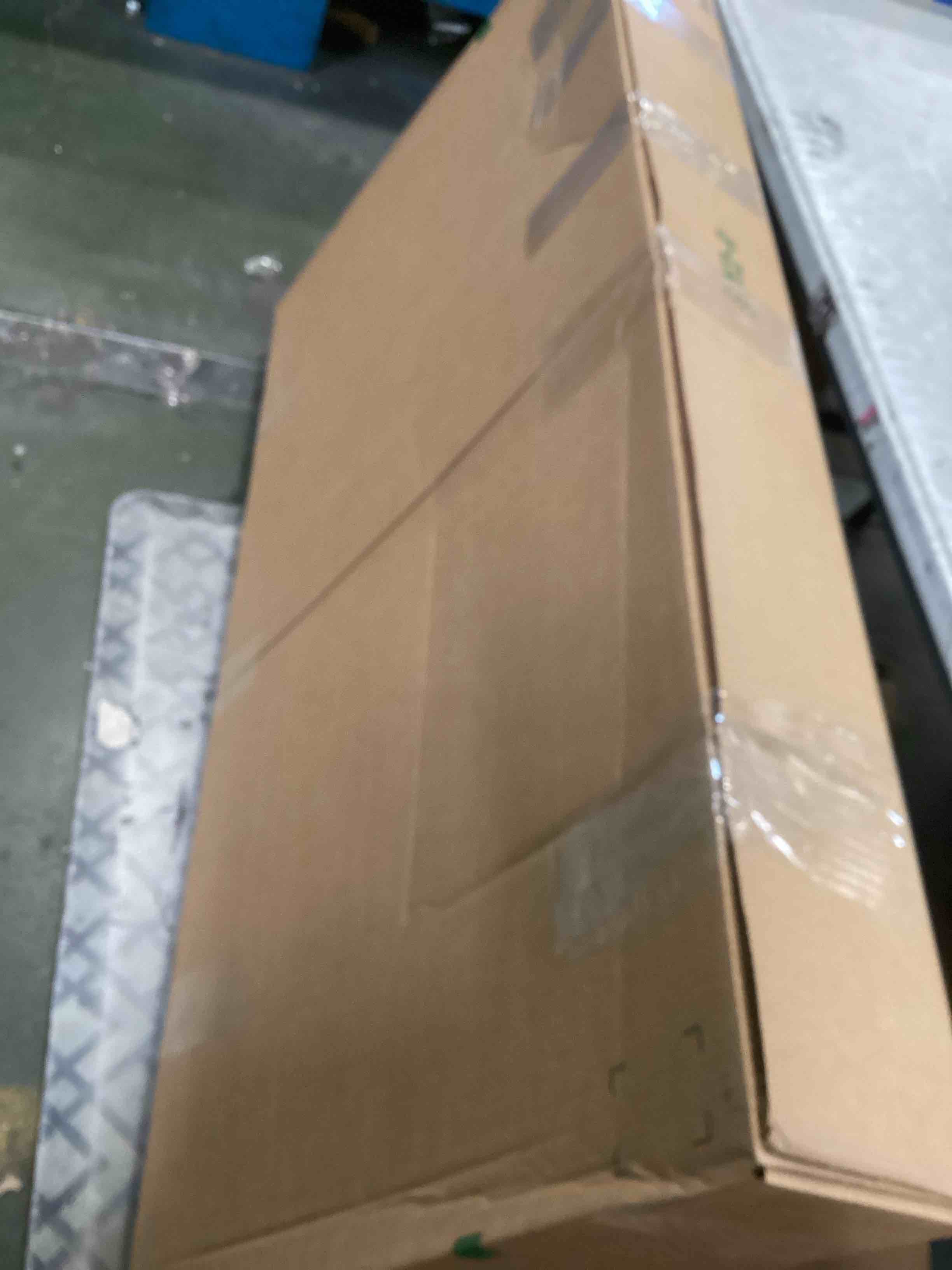 https://s3.amazonaws.com/lotting-images-prod/bidfta/TEA1374005_1740511145692.jpeg