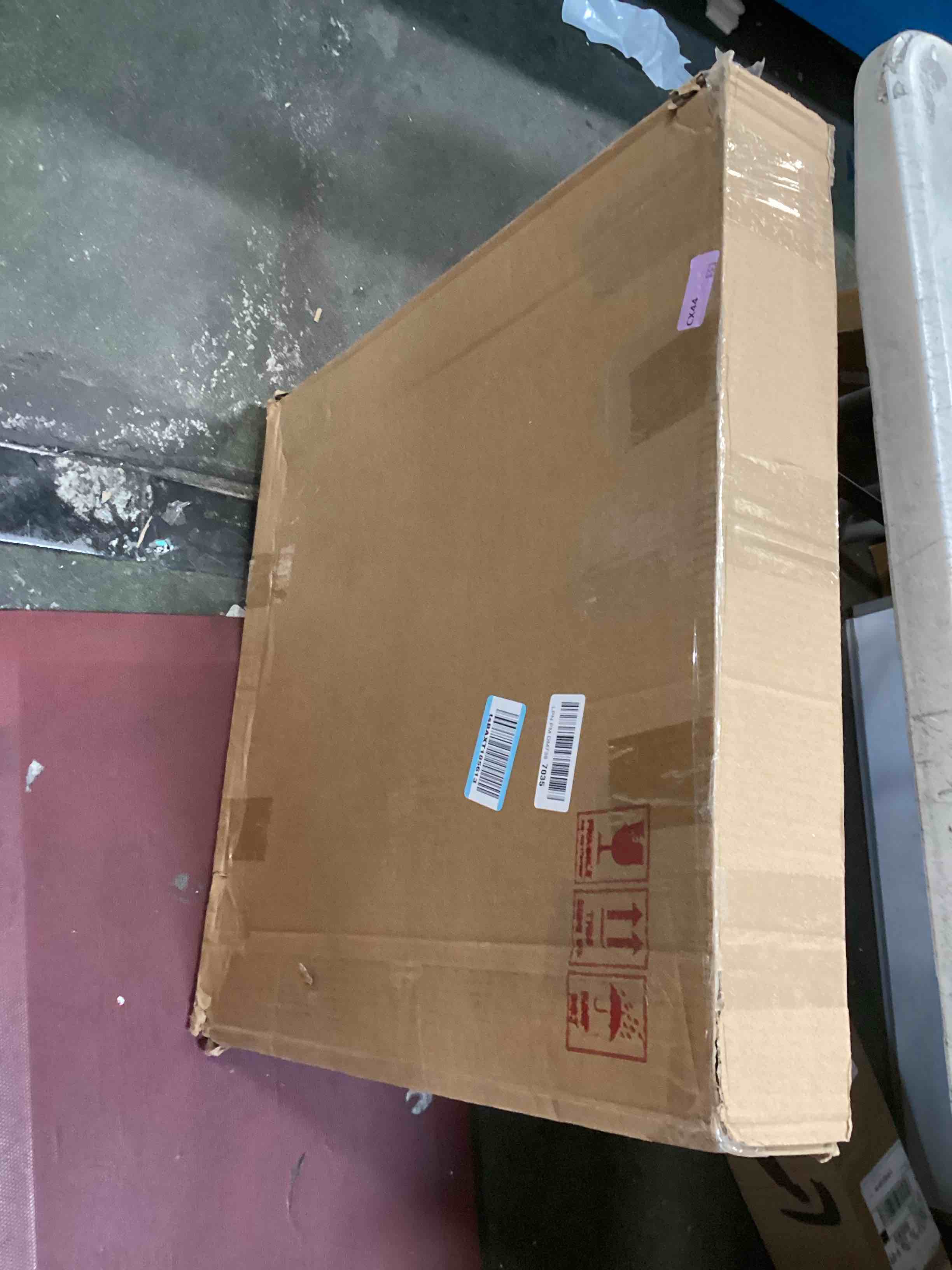 https://s3.amazonaws.com/lotting-images-prod/bidfta/TEA1374430_1740673454473.jpeg