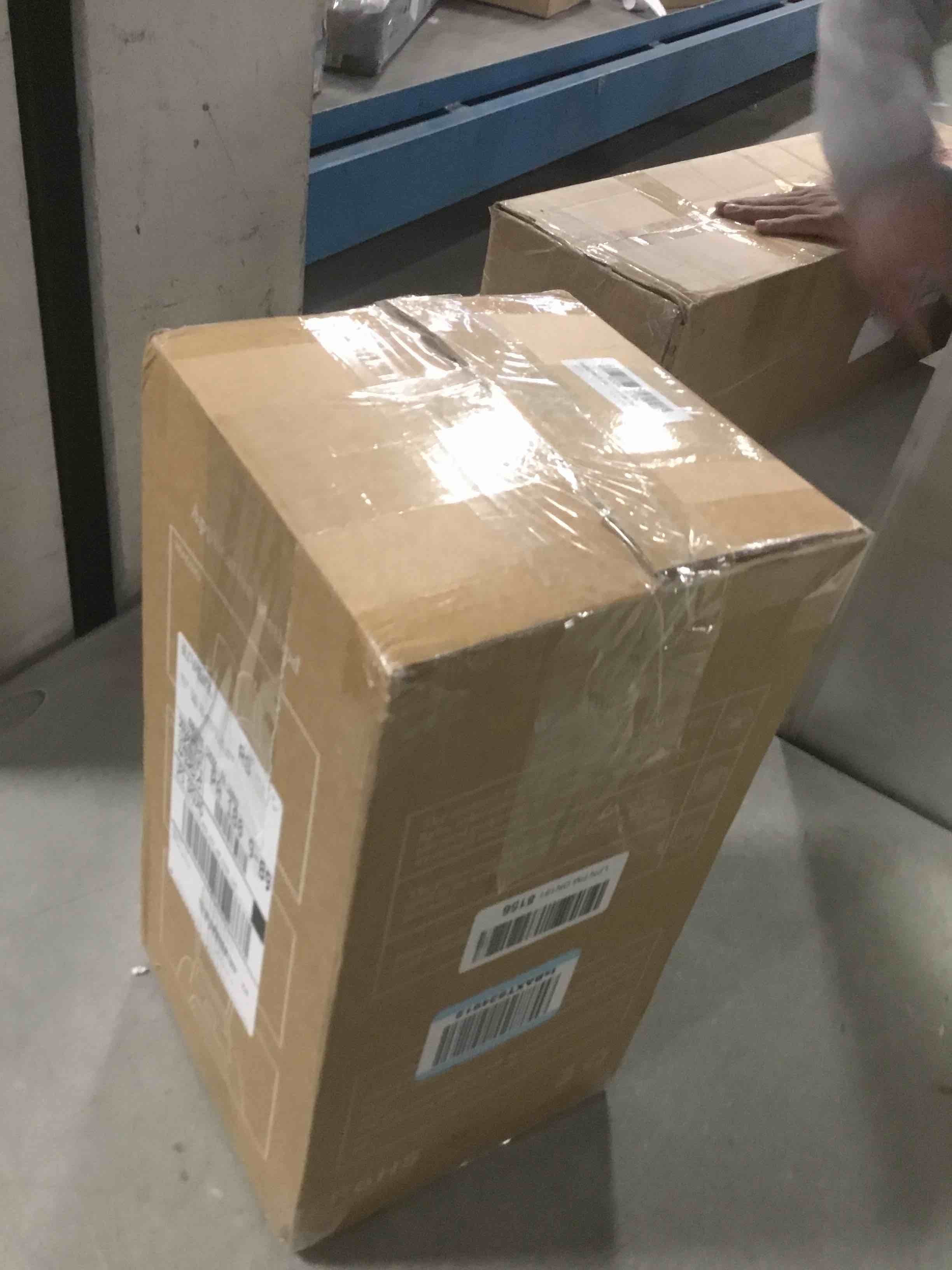 https://s3.amazonaws.com/lotting-images-prod/bidfta/TEA1375743_1739972878596.jpeg