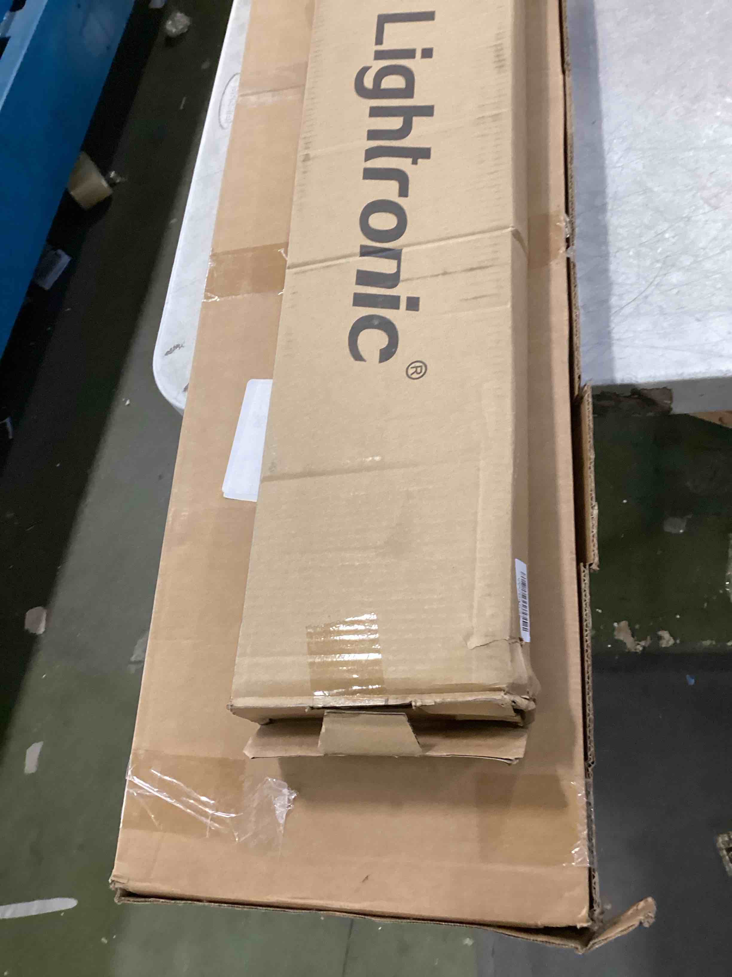 https://s3.amazonaws.com/lotting-images-prod/bidfta/TEA1376386_1740171348068.jpeg
