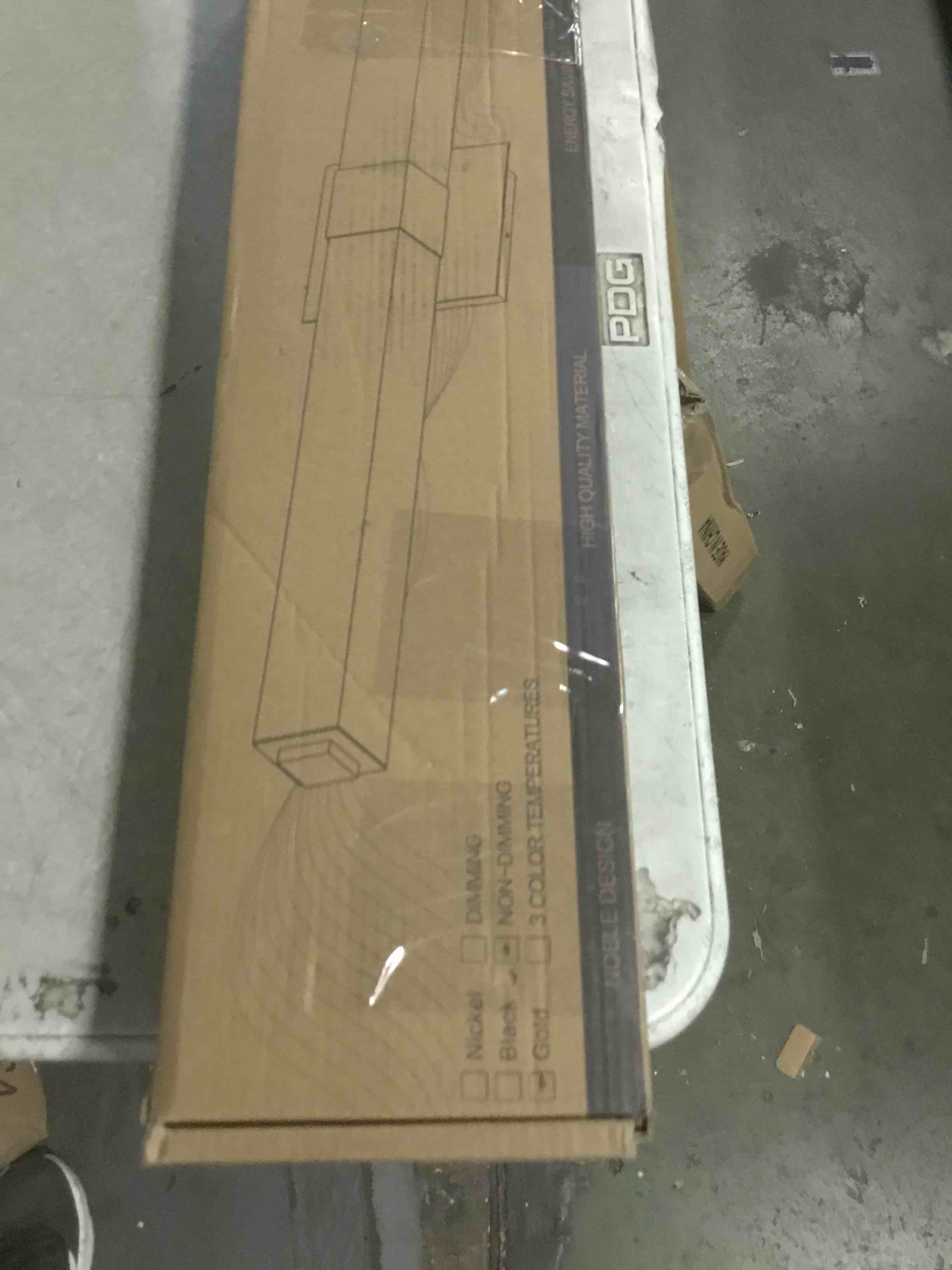 https://s3.amazonaws.com/lotting-images-prod/bidfta/TEA1377920_1741208305538.jpeg