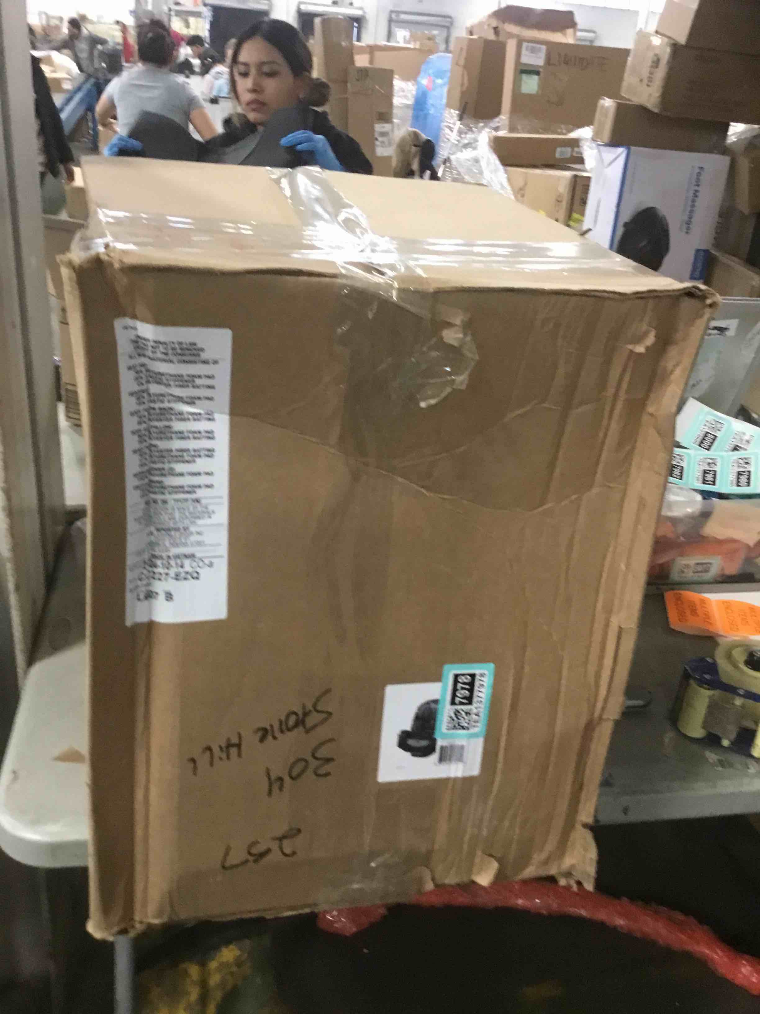 https://s3.amazonaws.com/lotting-images-prod/bidfta/TEA1377978_1741271543447.jpeg