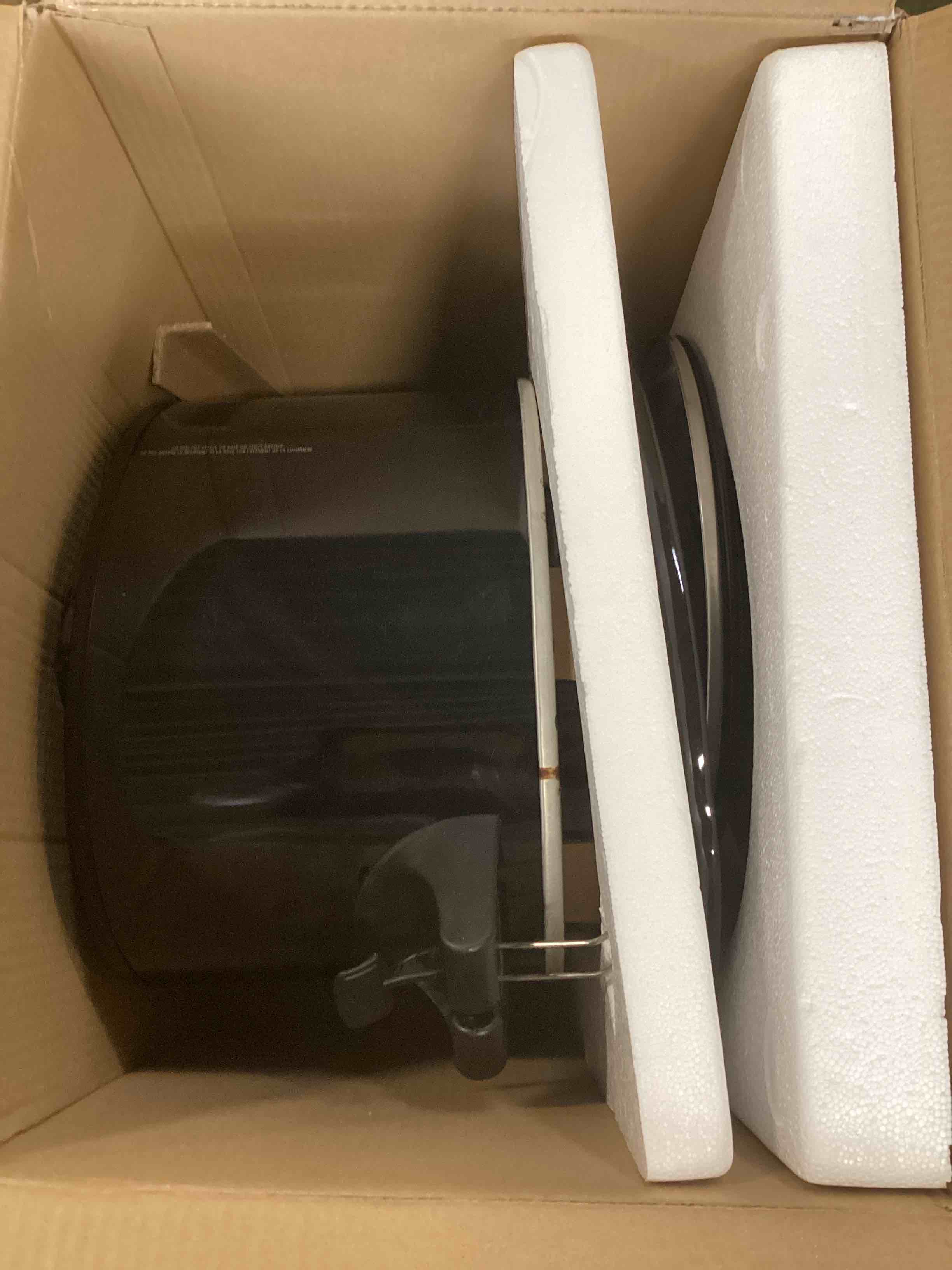 https://s3.amazonaws.com/lotting-images-prod/bidfta/TEA1380465_1745929703027.jpeg