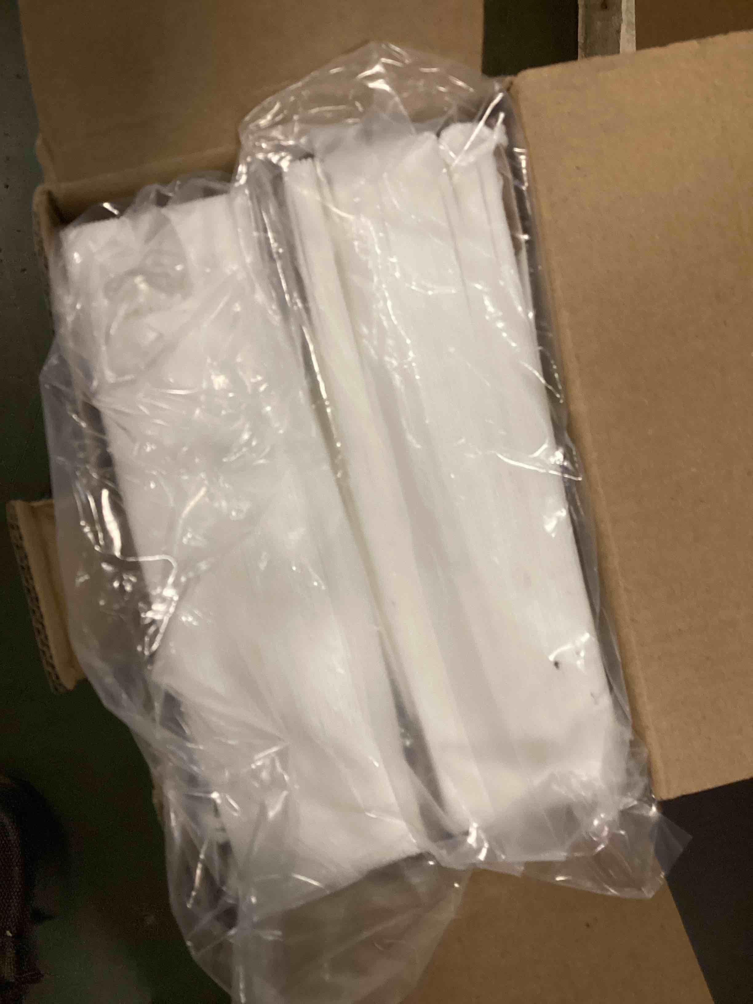 https://s3.amazonaws.com/lotting-images-prod/bidfta/TEA1380532_1745951128228.jpeg