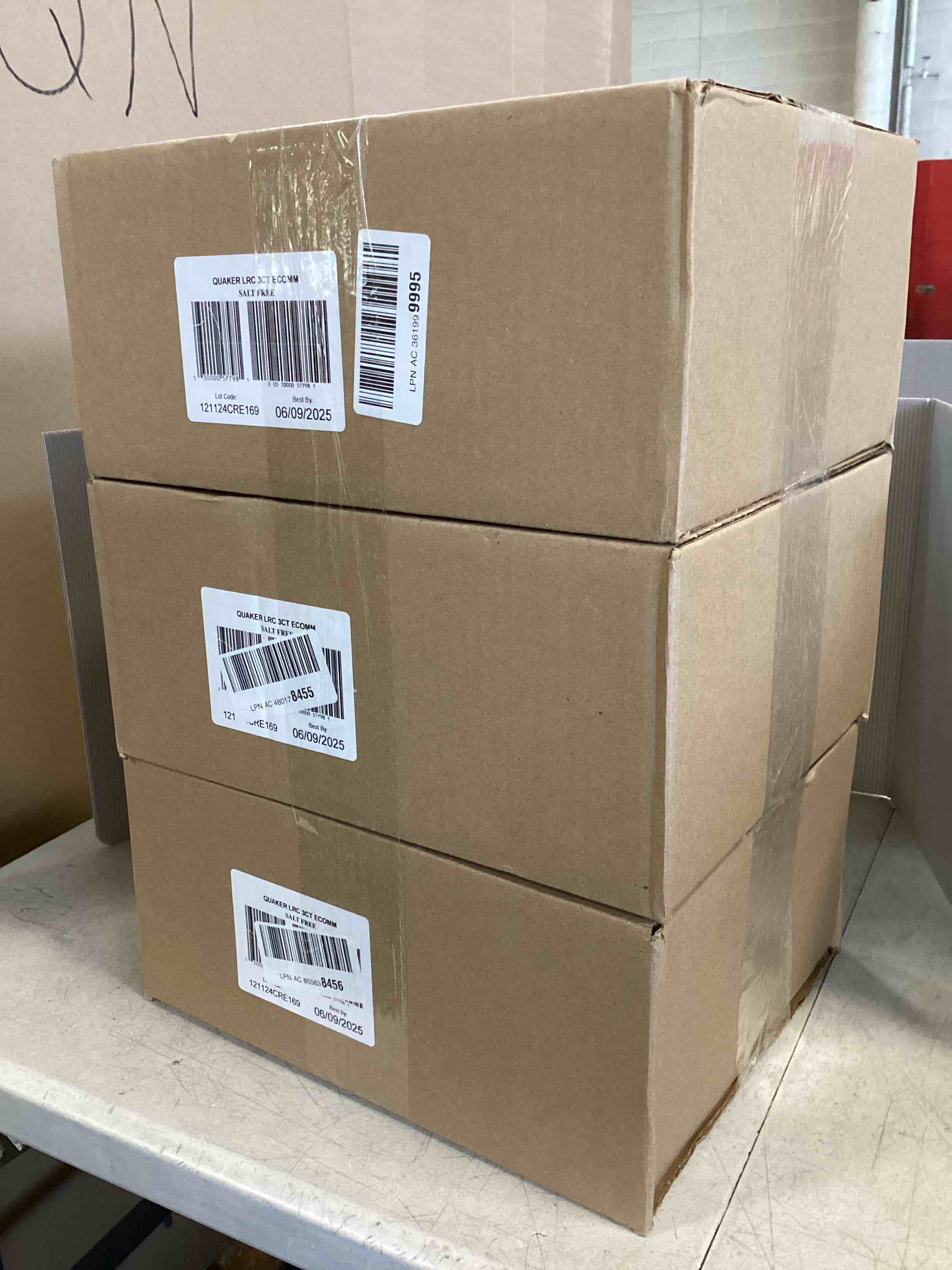 https://s3.amazonaws.com/lotting-images-prod/bidfta/TEA1380992_1746627645712.jpeg
