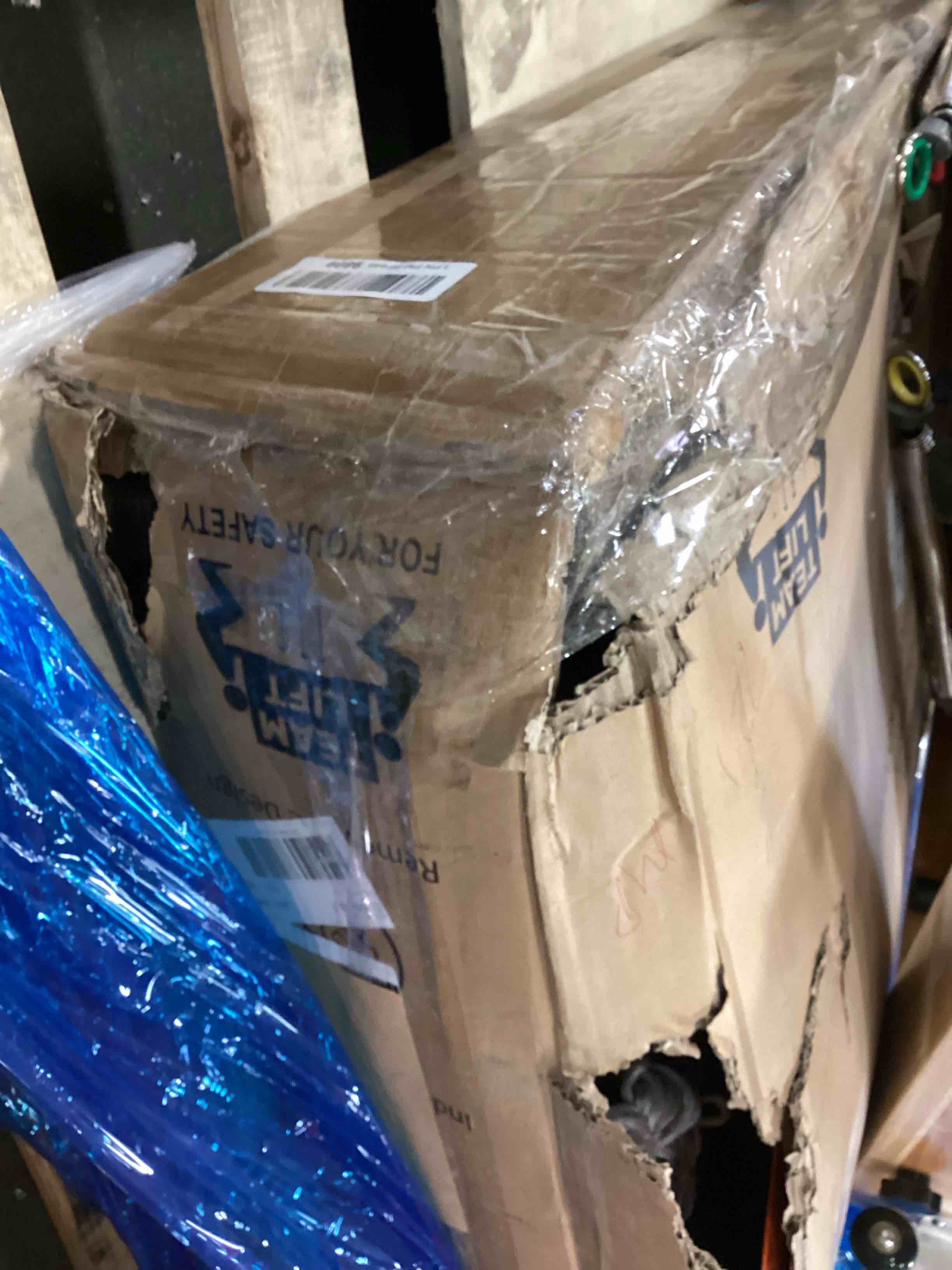 https://s3.amazonaws.com/lotting-images-prod/bidfta/TEA1381695_1739996009371.jpeg