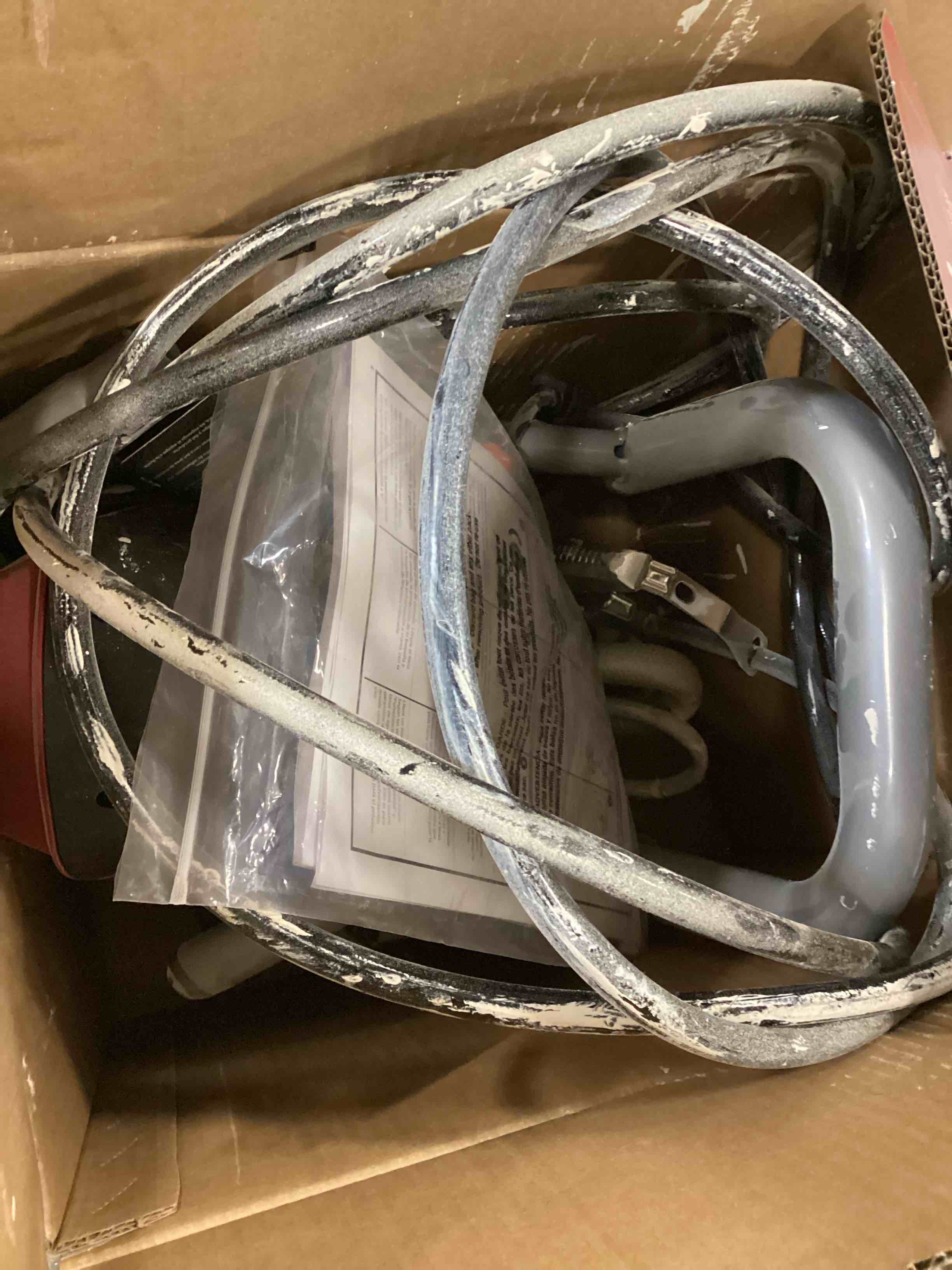 https://s3.amazonaws.com/lotting-images-prod/bidfta/TEA1383875_1743086484308.jpeg