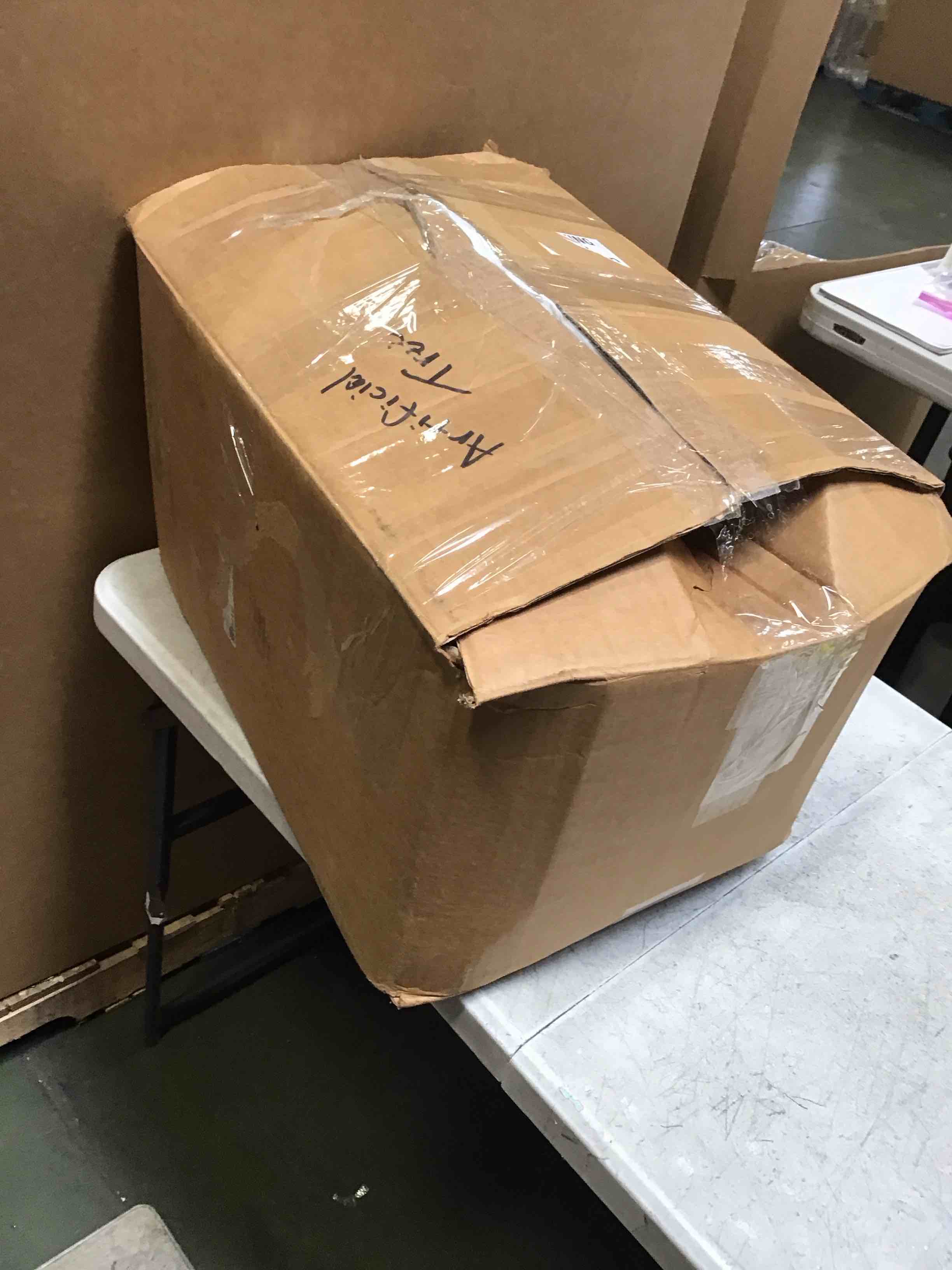 https://s3.amazonaws.com/lotting-images-prod/bidfta/TEA1408704_1744307364445.jpeg