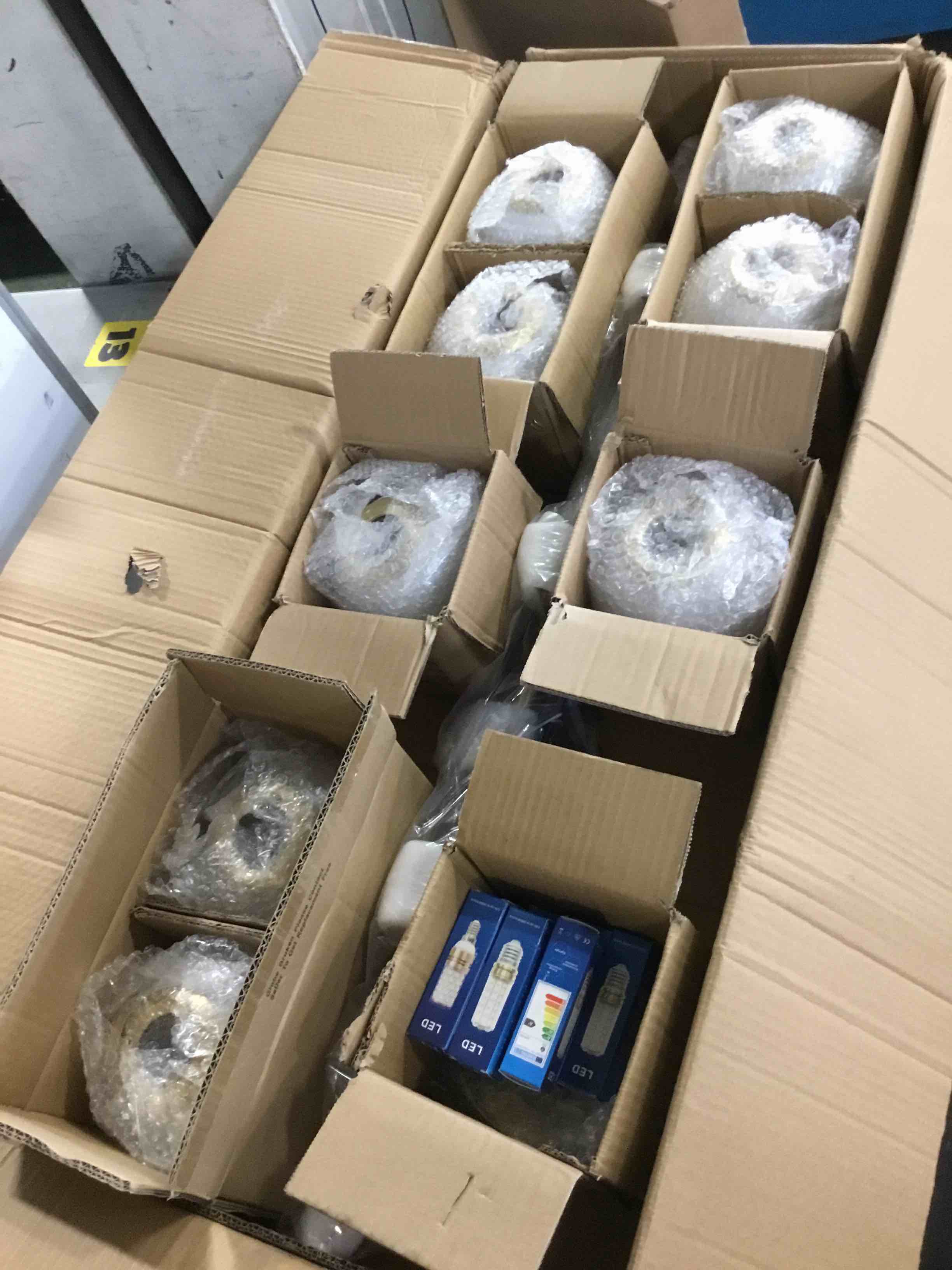 https://s3.amazonaws.com/lotting-images-prod/bidfta/TEA1408918_1745252525134.jpeg