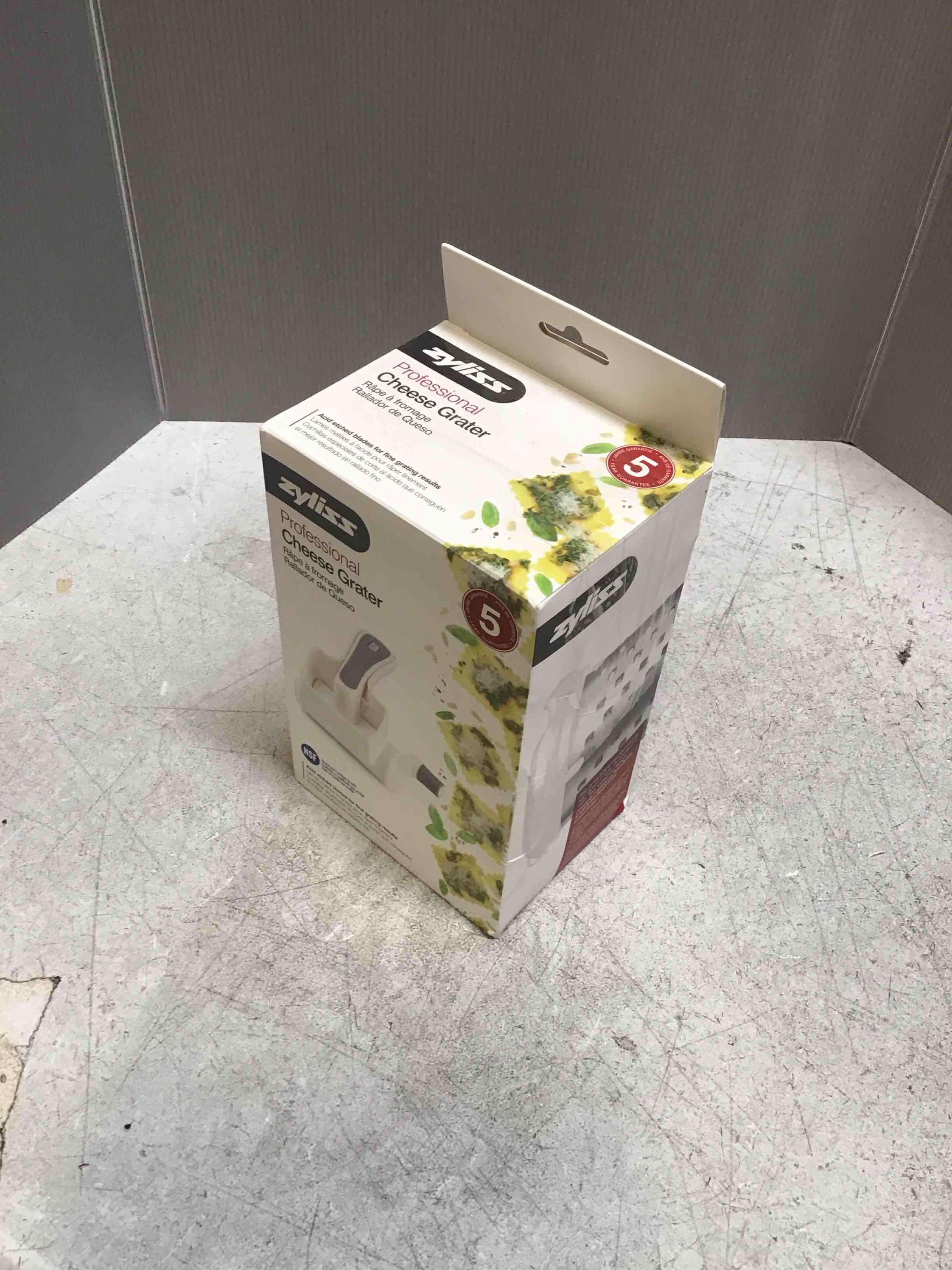 https://s3.amazonaws.com/lotting-images-prod/bidfta/TEA1409104_1745867691878.jpeg