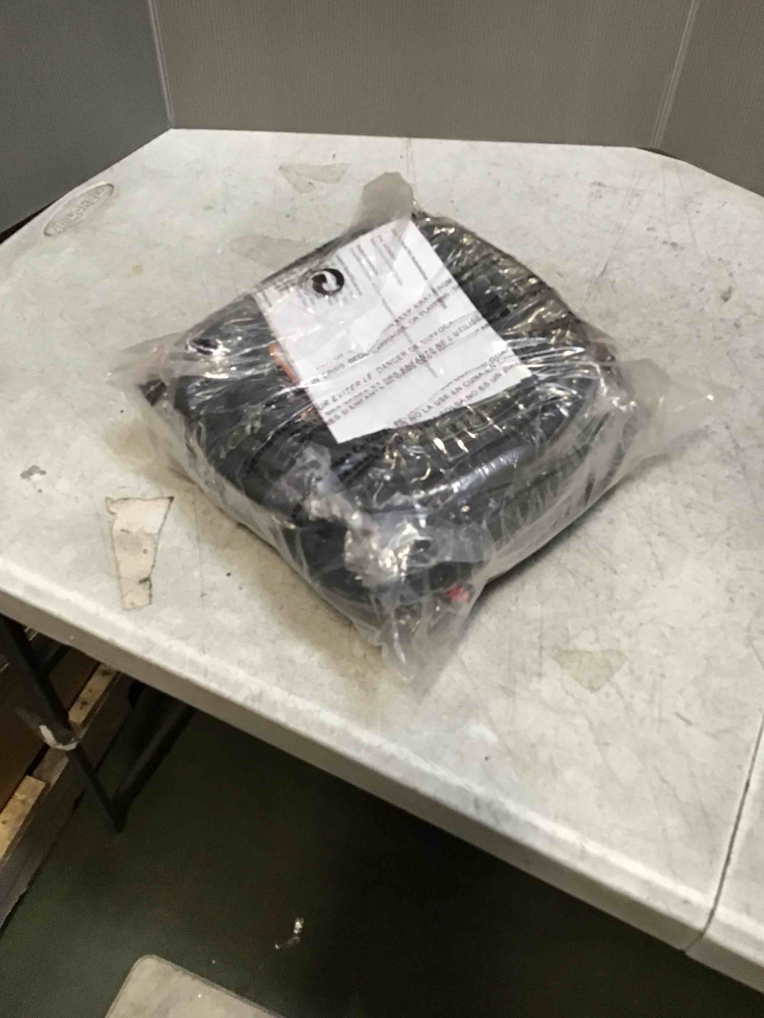 https://s3.amazonaws.com/lotting-images-prod/bidfta/TEA1409310_1746107013593.jpeg