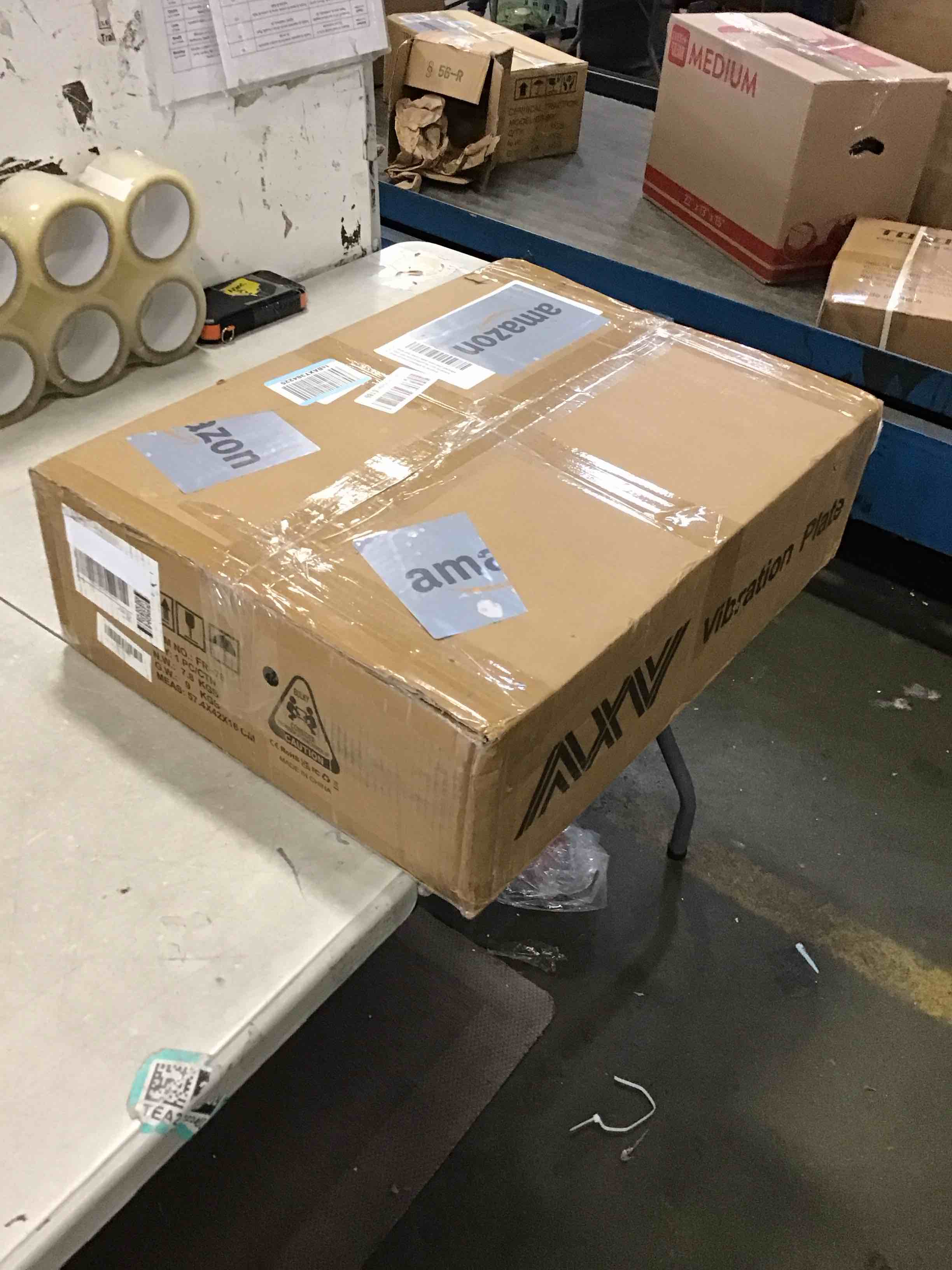 https://s3.amazonaws.com/lotting-images-prod/bidfta/TEA1409532_1746456459054.jpeg