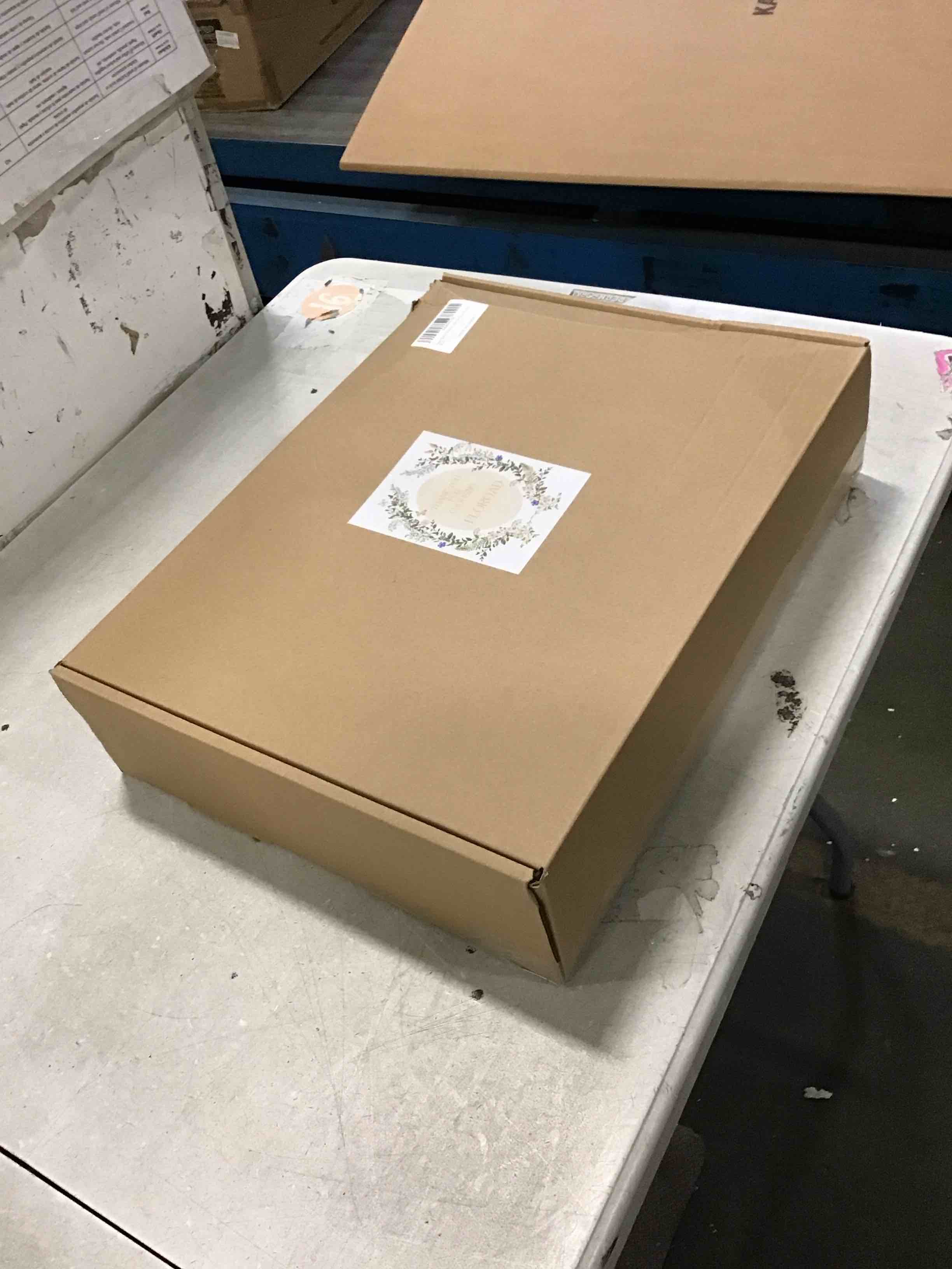 https://s3.amazonaws.com/lotting-images-prod/bidfta/TEA1409583_1746467989350.jpeg