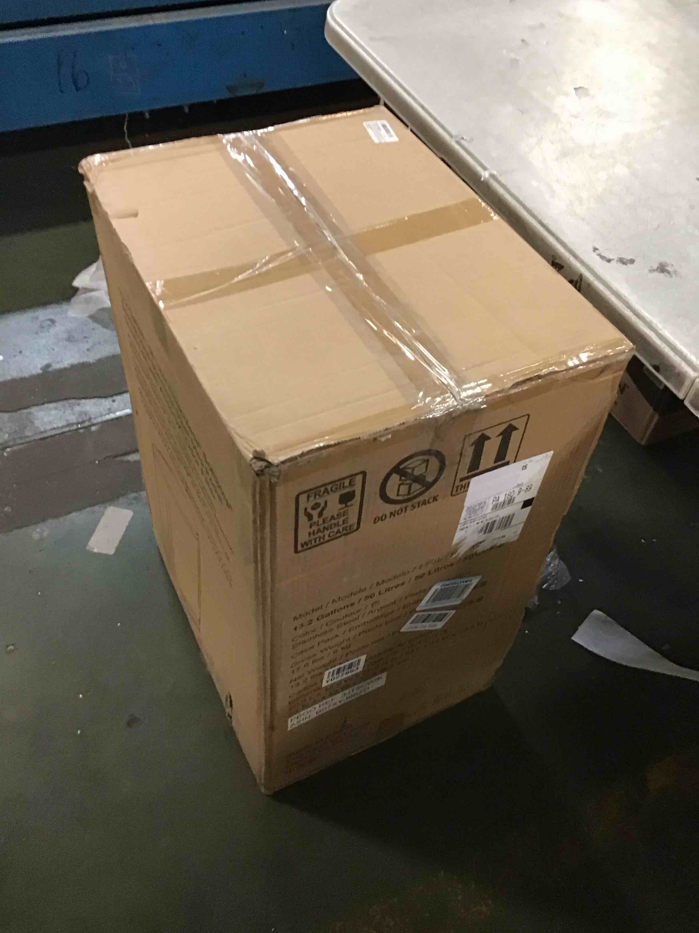 https://s3.amazonaws.com/lotting-images-prod/bidfta/TEA1409881_1746732079482.jpeg