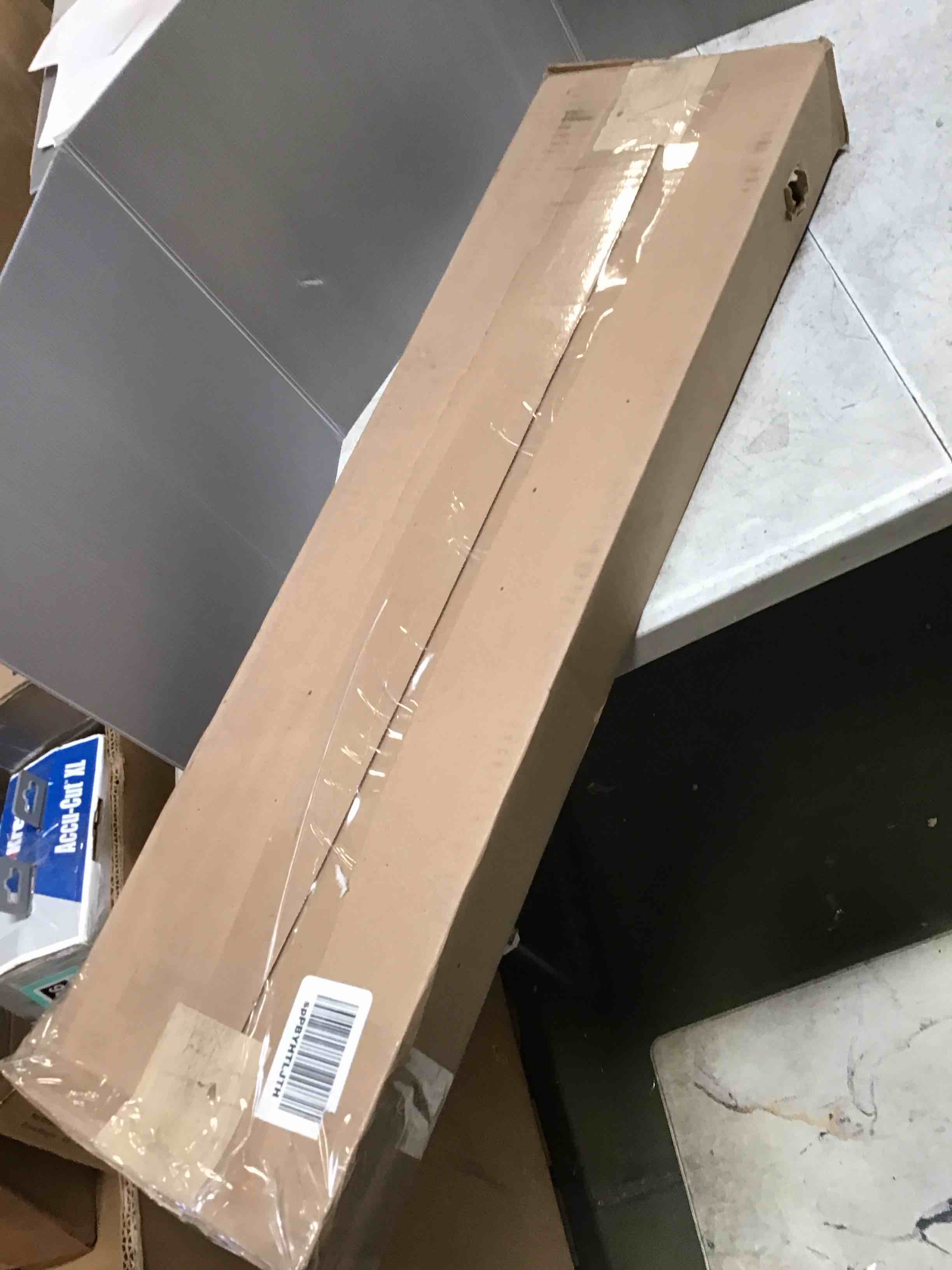 https://s3.amazonaws.com/lotting-images-prod/bidfta/TEA1410189_1747424324325.jpeg