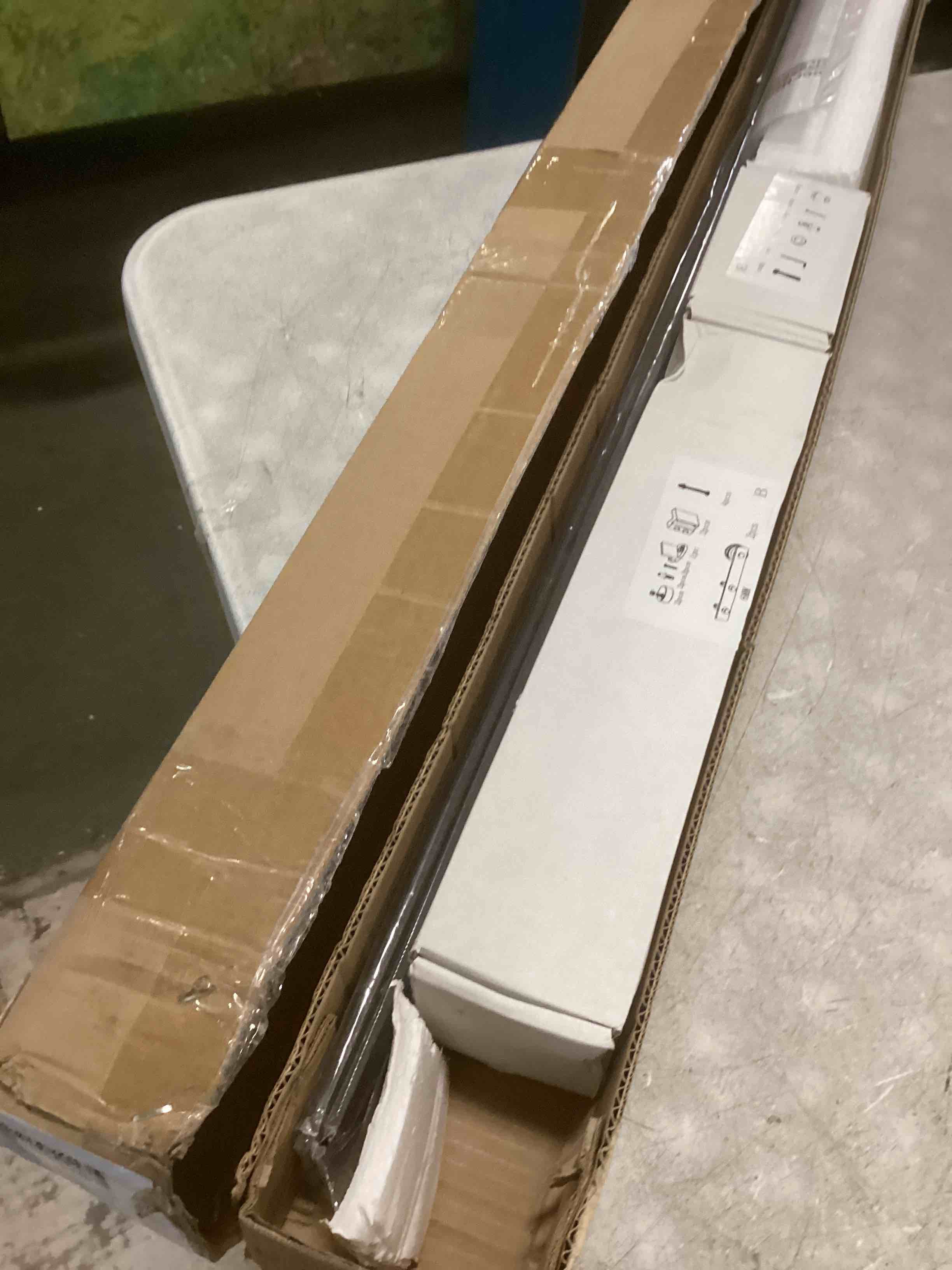 https://s3.amazonaws.com/lotting-images-prod/bidfta/TEA1411113_1742932024764.jpeg