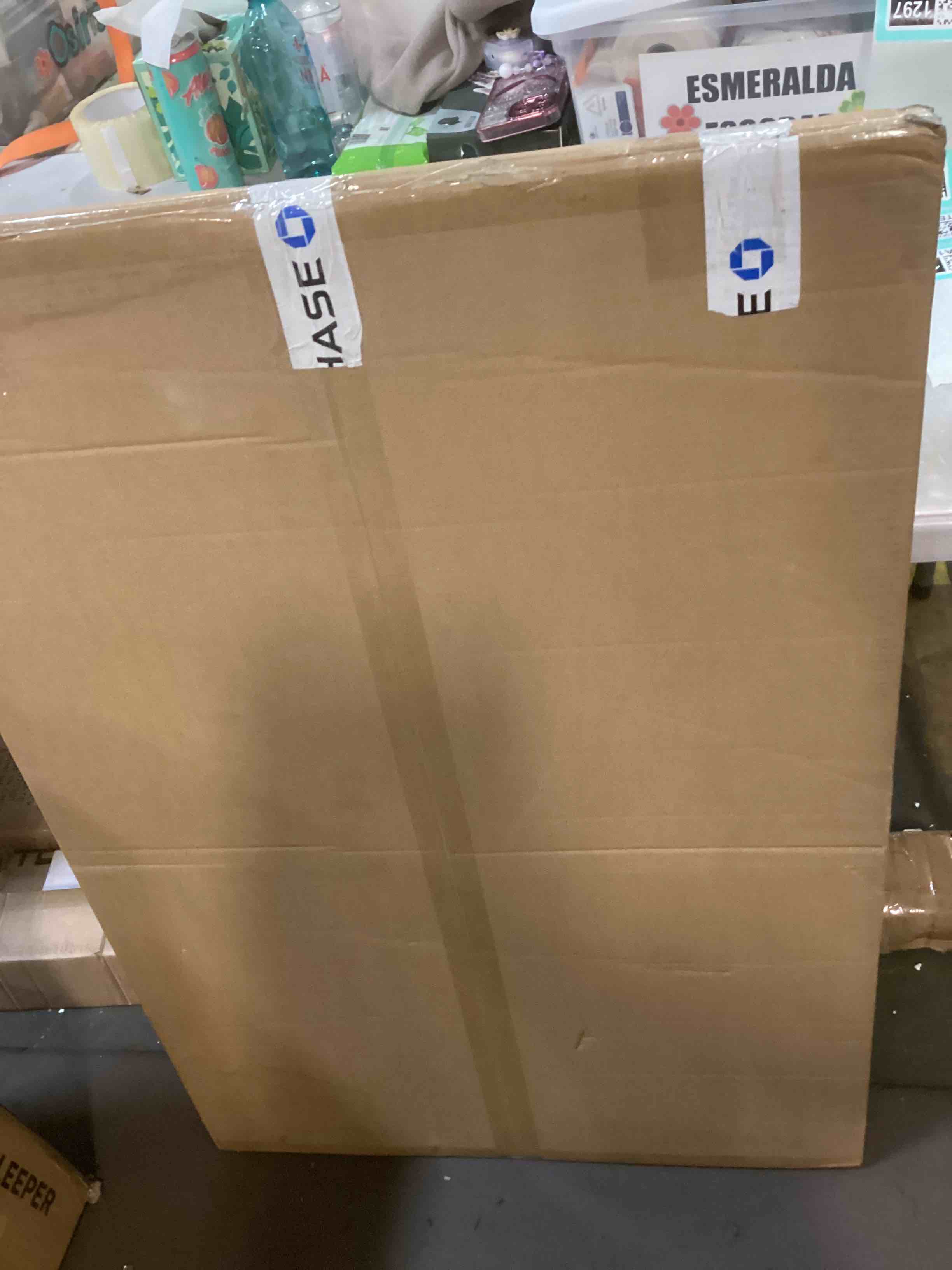 https://s3.amazonaws.com/lotting-images-prod/bidfta/TEA1411292_1743015244410.jpeg