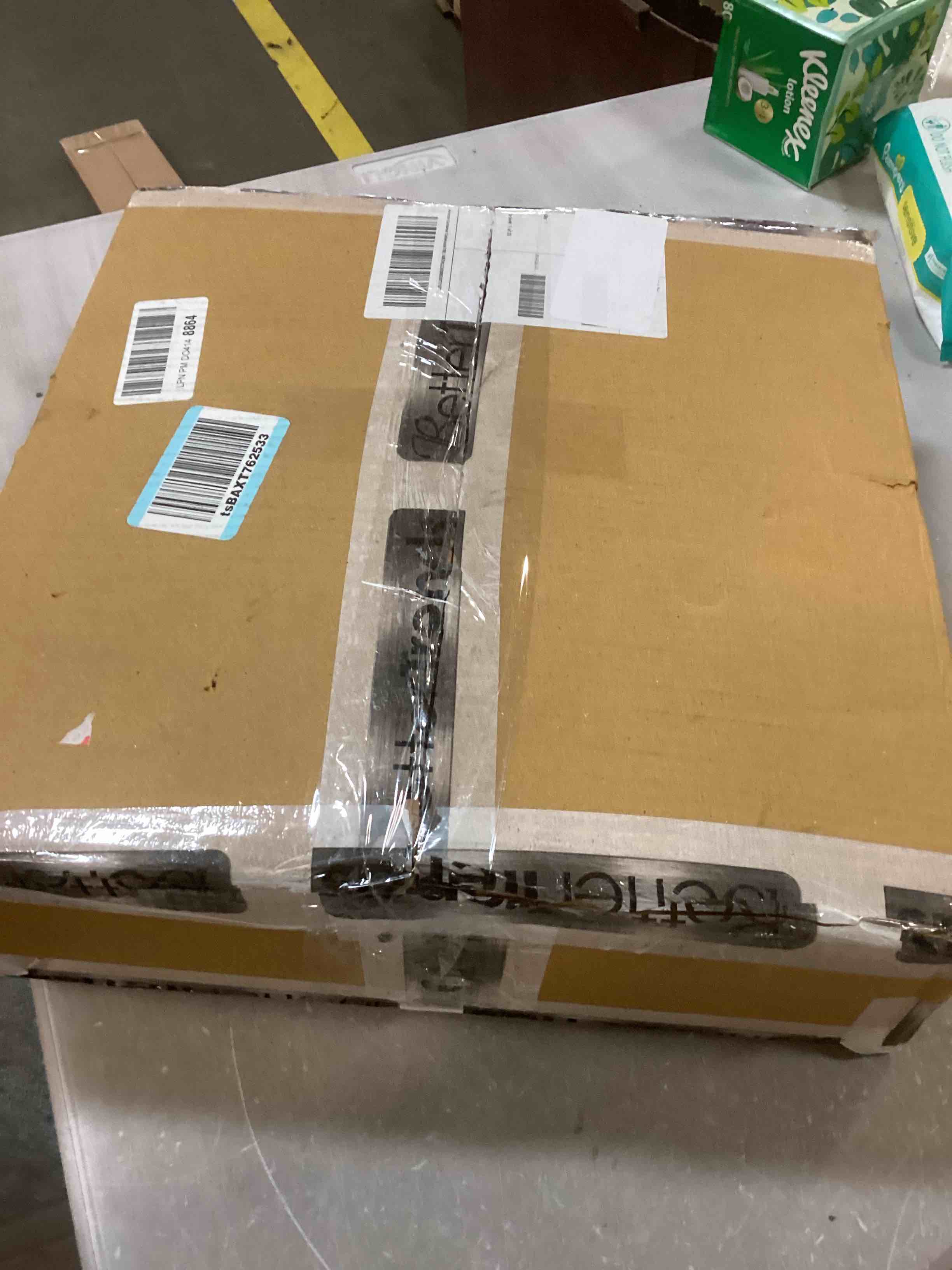 https://s3.amazonaws.com/lotting-images-prod/bidfta/TEA1411320_1743018944634.jpeg