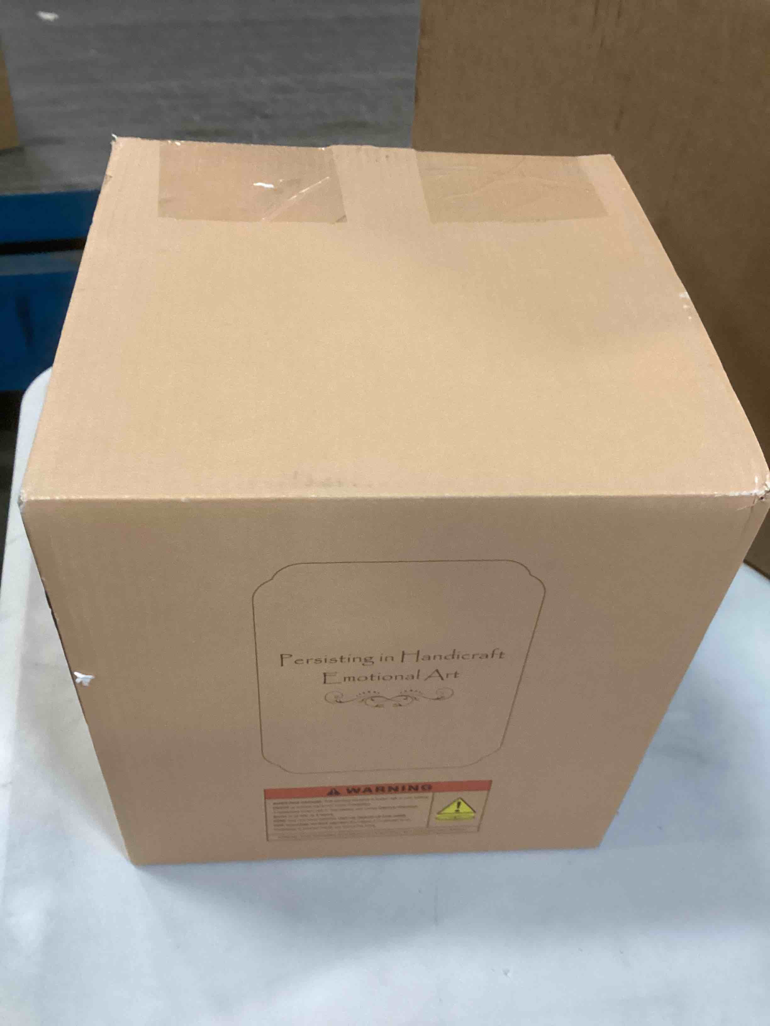 https://s3.amazonaws.com/lotting-images-prod/bidfta/TEA1411386_1743083945996.jpeg