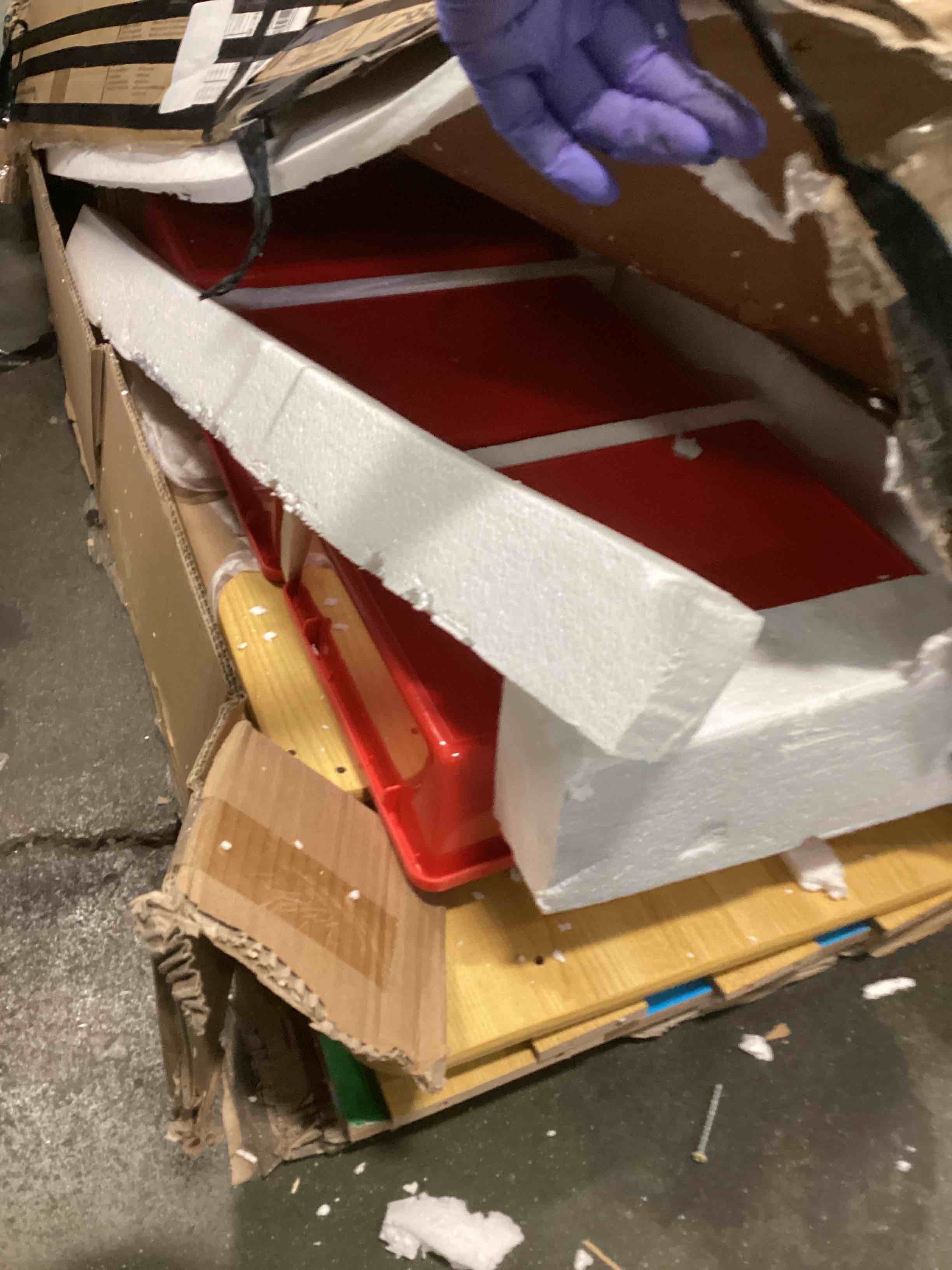 https://s3.amazonaws.com/lotting-images-prod/bidfta/TEA1412421_1743620251387.jpeg