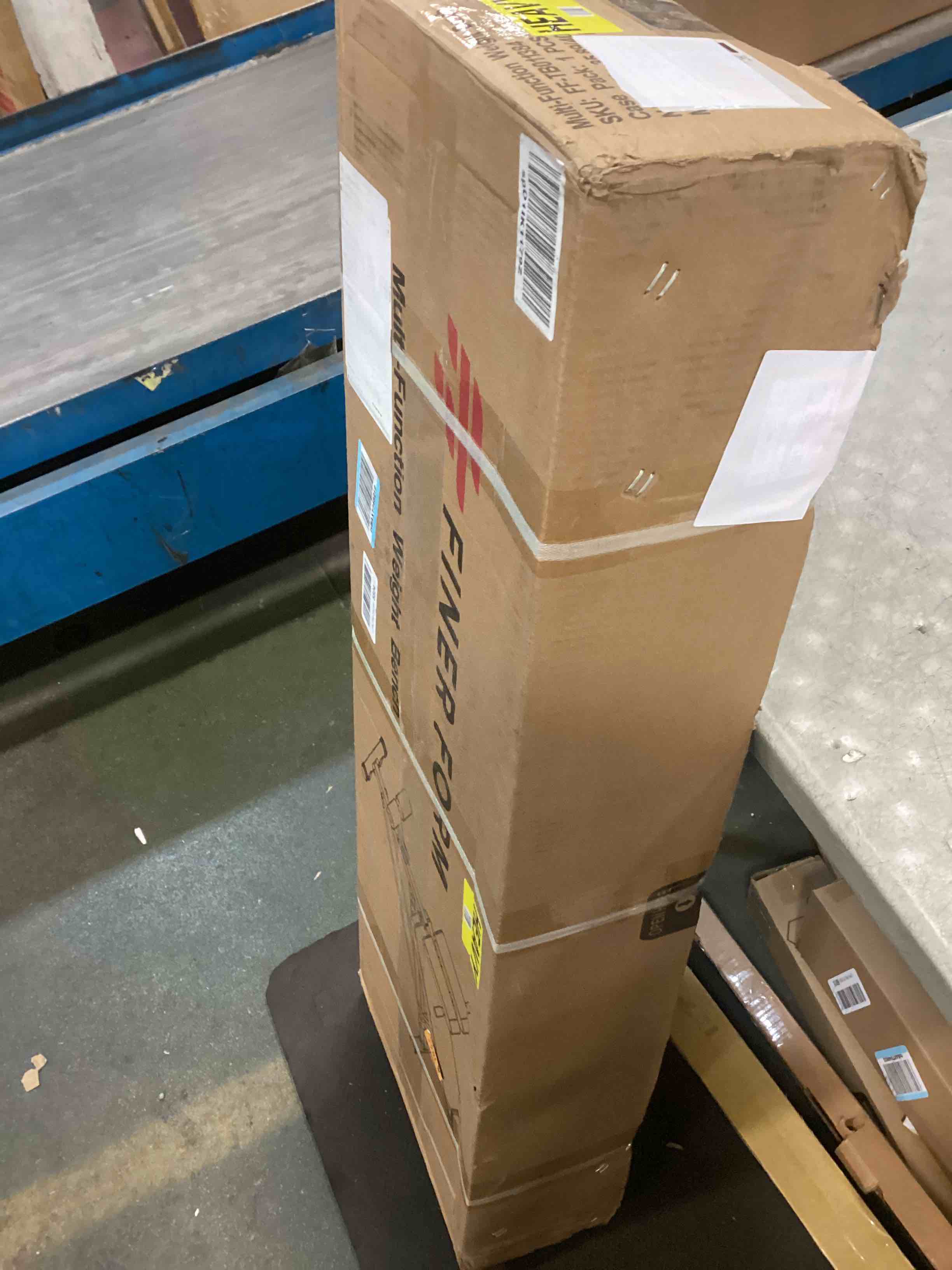https://s3.amazonaws.com/lotting-images-prod/bidfta/TEA1412825_1743787071128.jpeg
