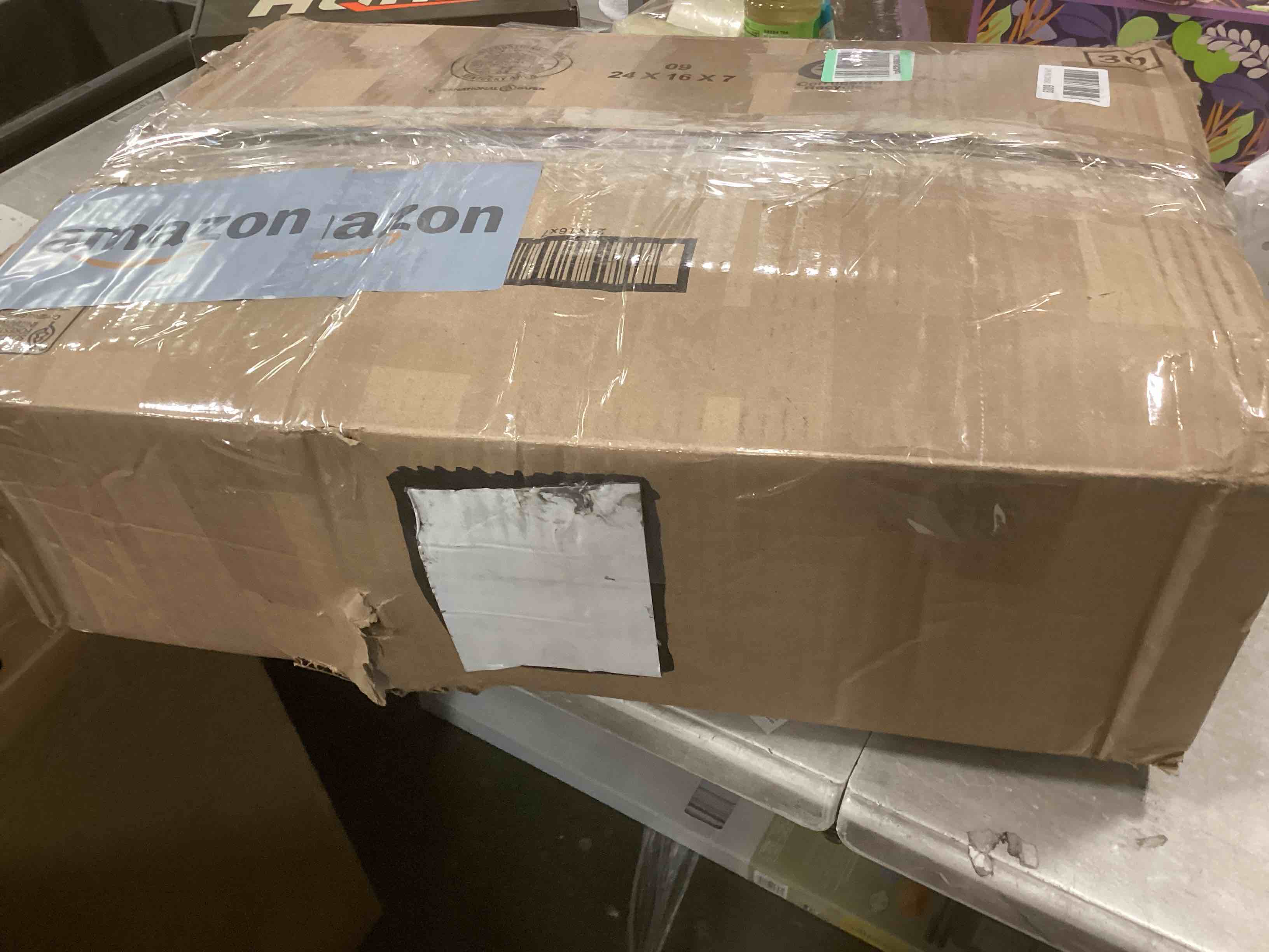 https://s3.amazonaws.com/lotting-images-prod/bidfta/TEA1413718_1744381203238.jpeg