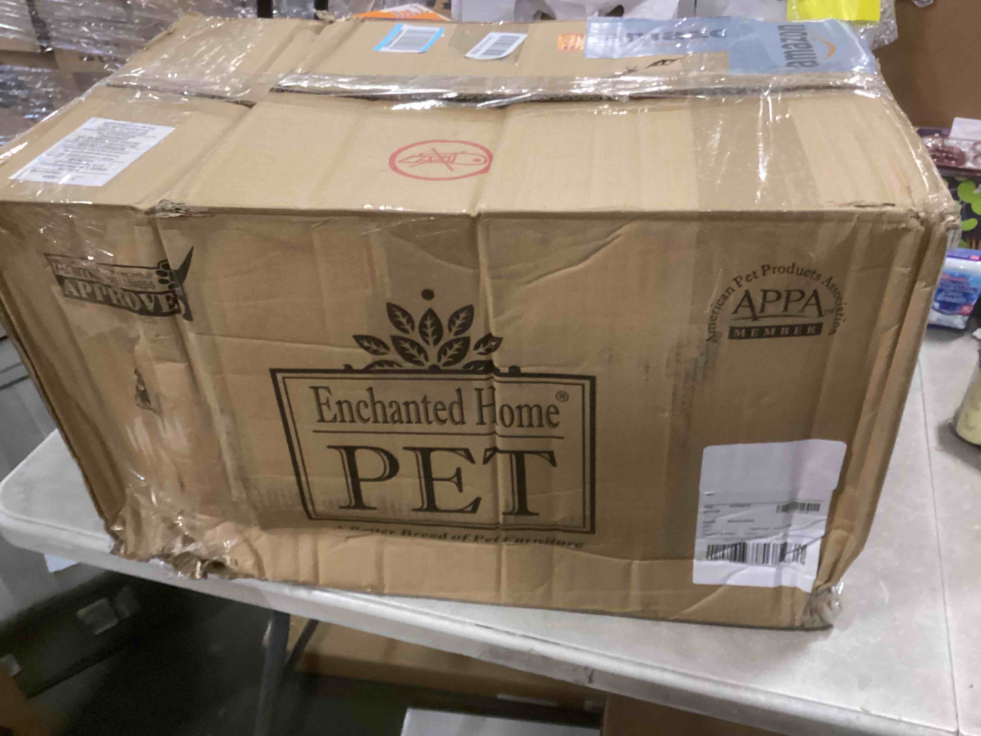https://s3.amazonaws.com/lotting-images-prod/bidfta/TEA1413810_1744396647851.jpeg