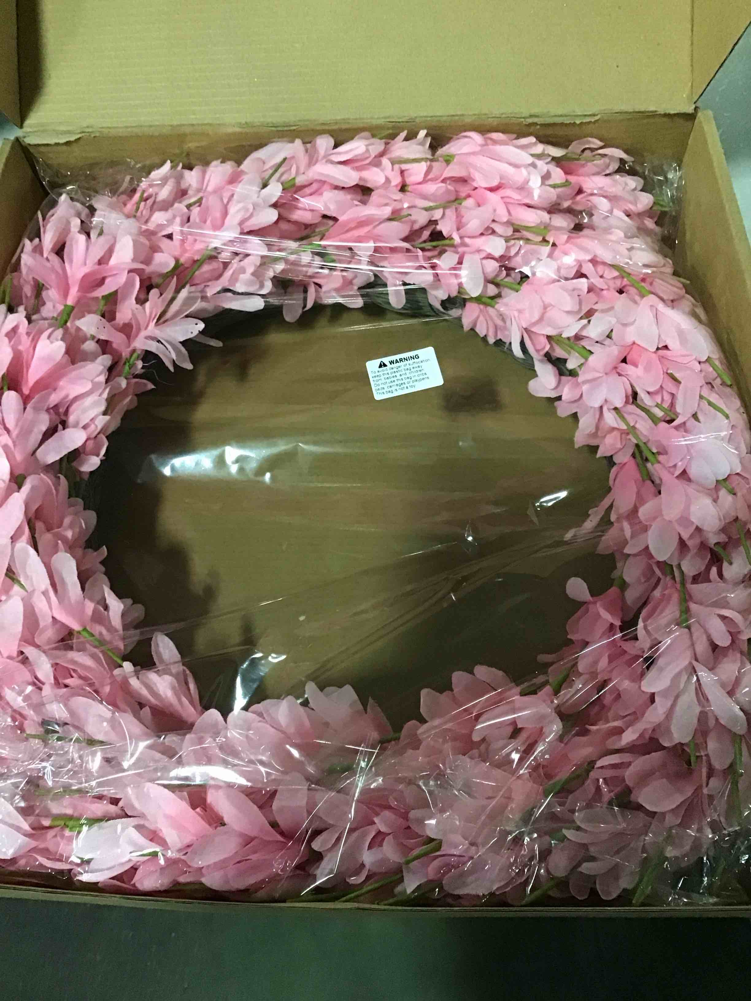 https://s3.amazonaws.com/lotting-images-prod/bidfta/TEA1414350_1743600103863.jpeg