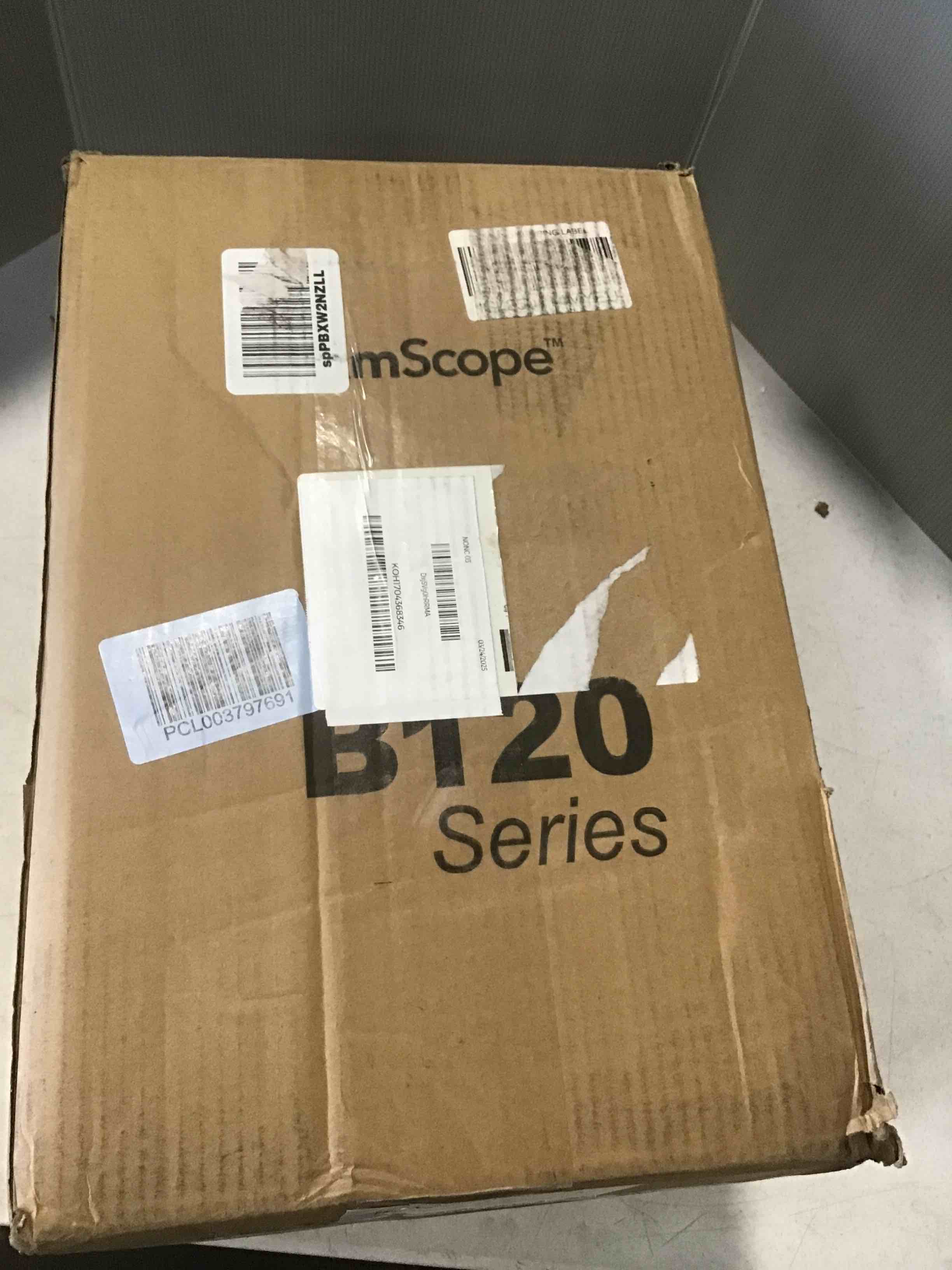 https://s3.amazonaws.com/lotting-images-prod/bidfta/TEA1415202_1745946170839.jpeg