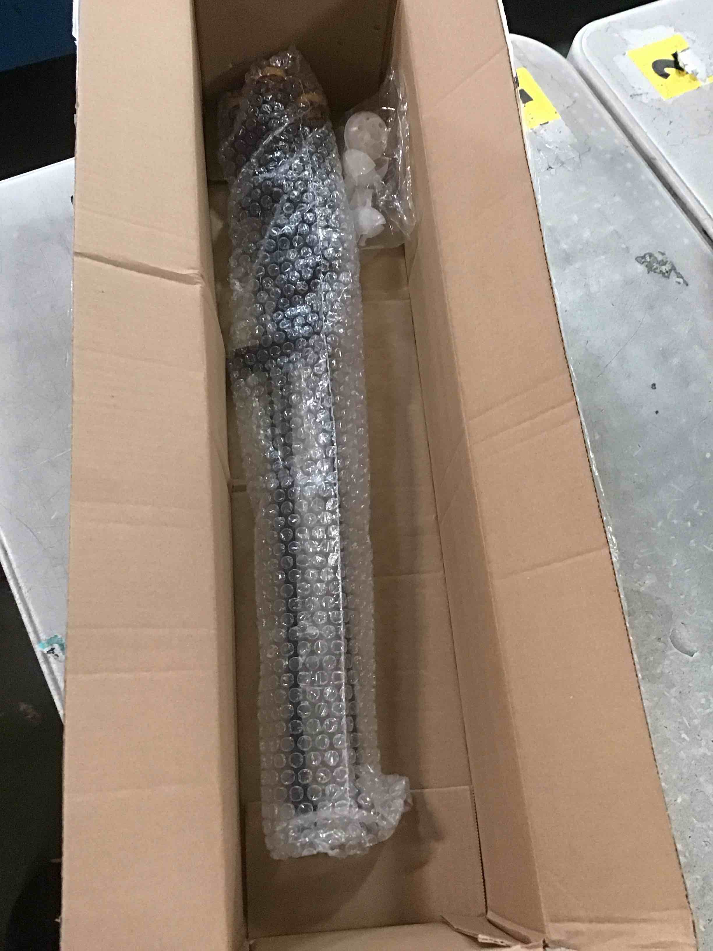 https://s3.amazonaws.com/lotting-images-prod/bidfta/TEA1416161_1746545594289.jpeg
