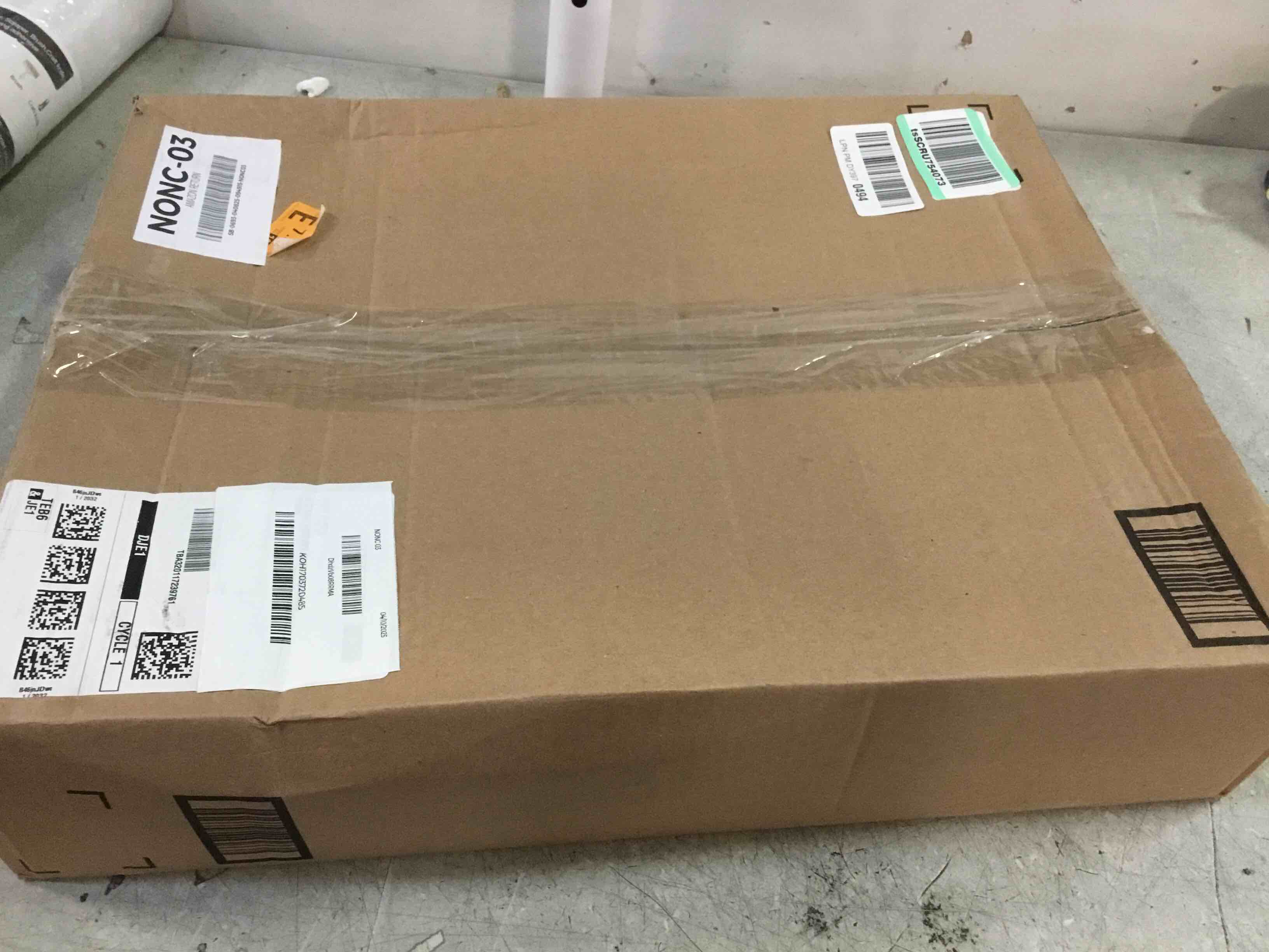 https://s3.amazonaws.com/lotting-images-prod/bidfta/TEA1416576_1746727122456.jpeg