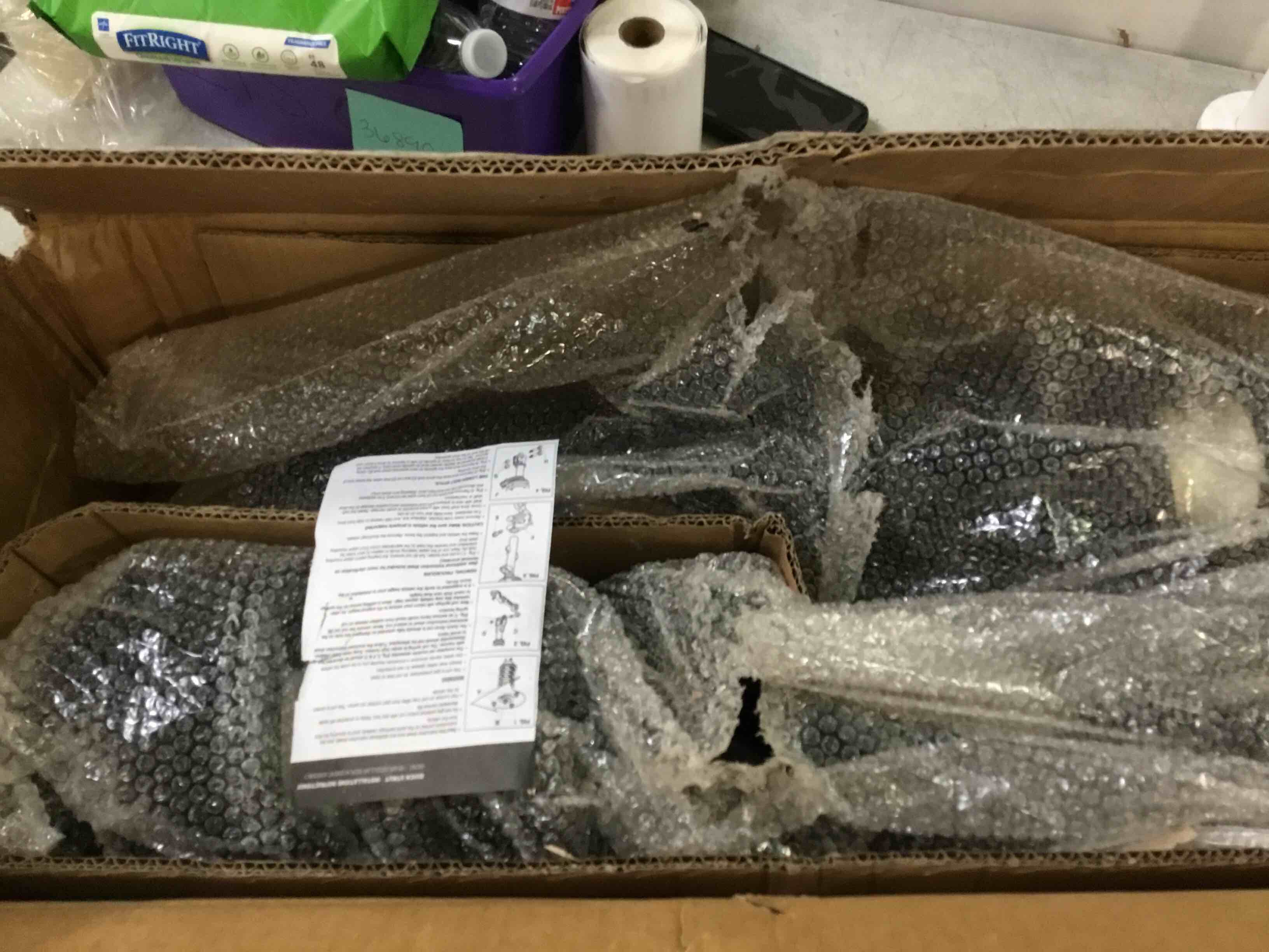 https://s3.amazonaws.com/lotting-images-prod/bidfta/TEA1416613_1746733774960.jpeg