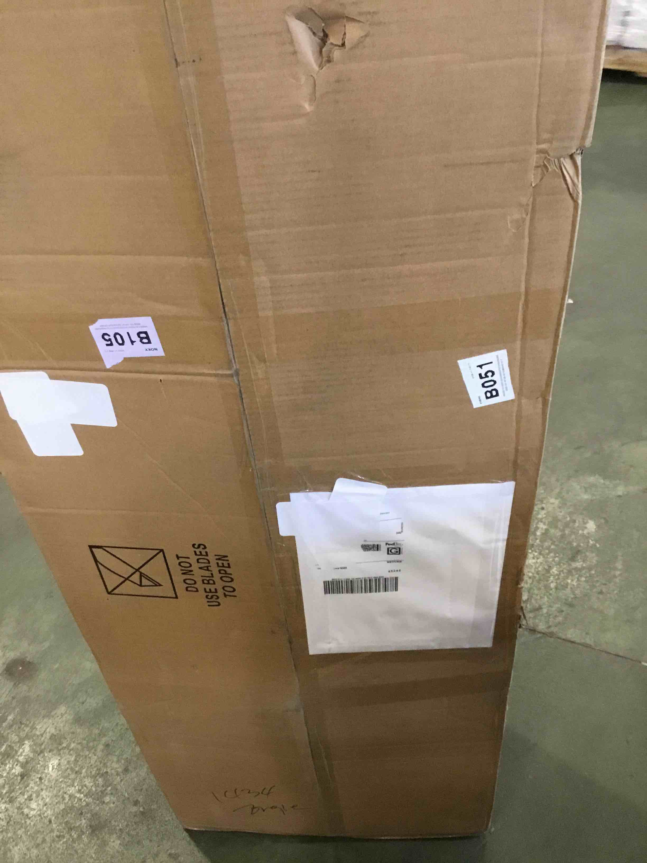 https://s3.amazonaws.com/lotting-images-prod/bidfta/TEA1417199_1742567815135.jpeg