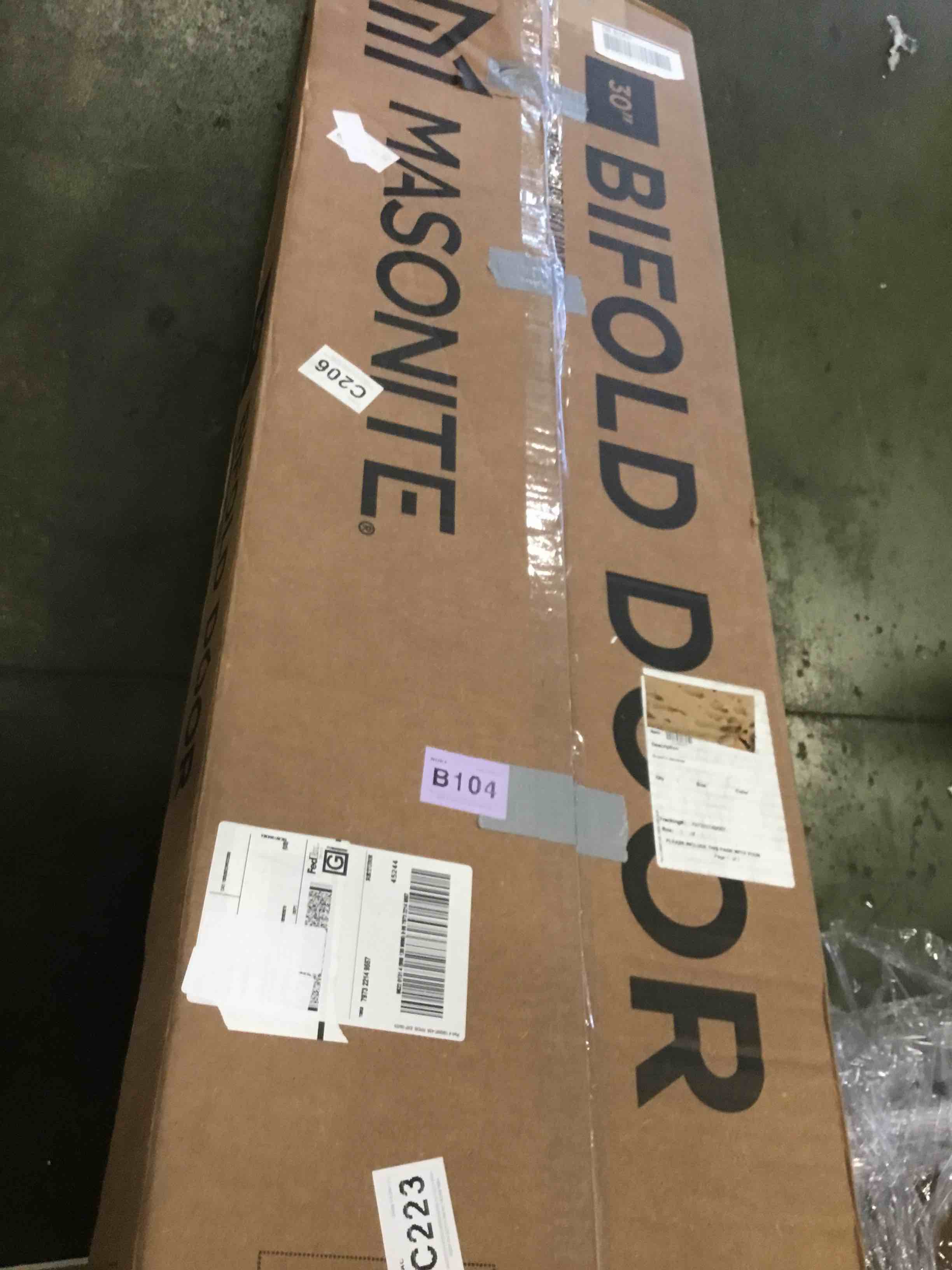 https://s3.amazonaws.com/lotting-images-prod/bidfta/TEA1419409_1746023913689.jpeg