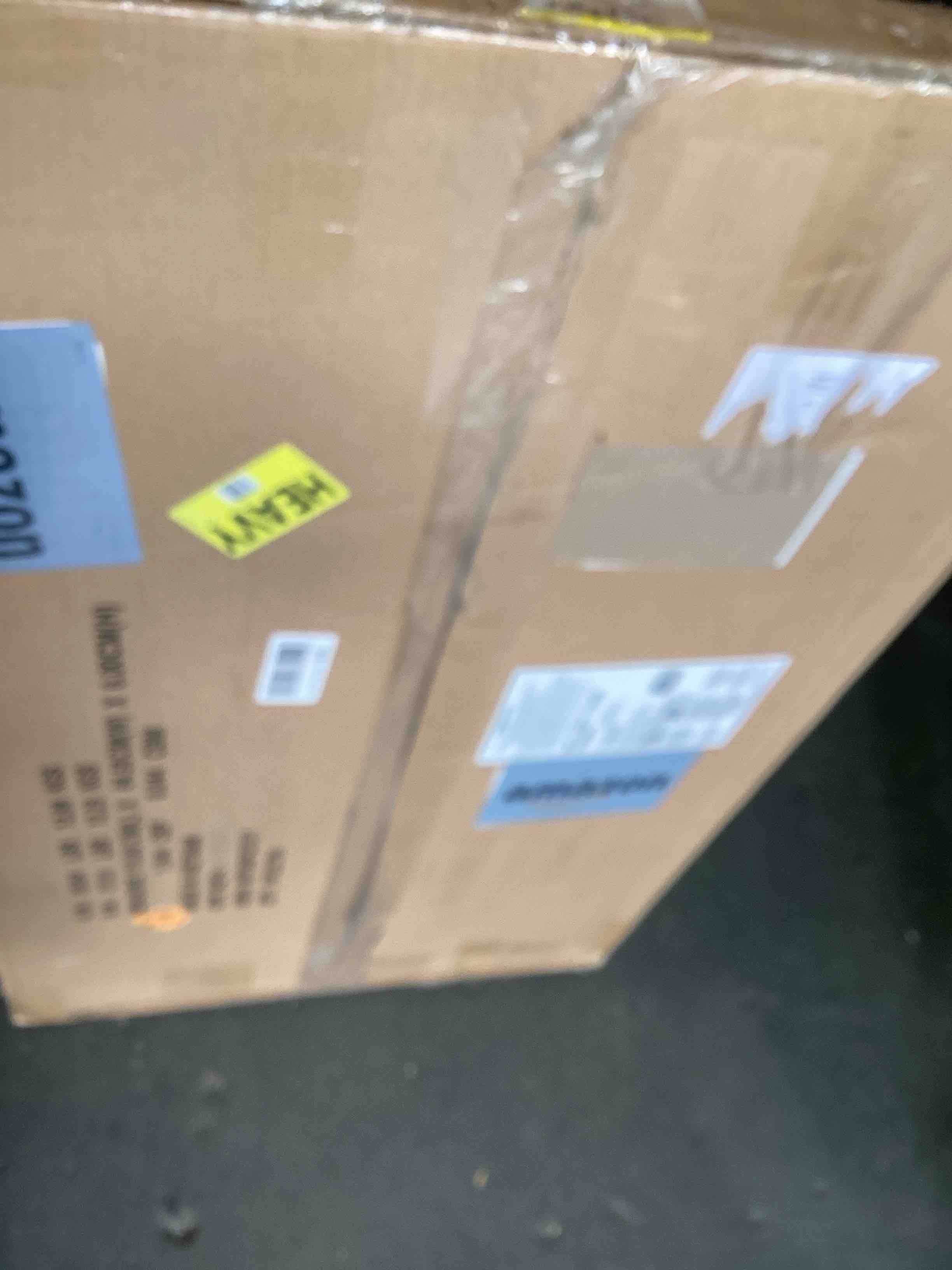 https://s3.amazonaws.com/lotting-images-prod/bidfta/TEA1420376_1741017968247.jpeg