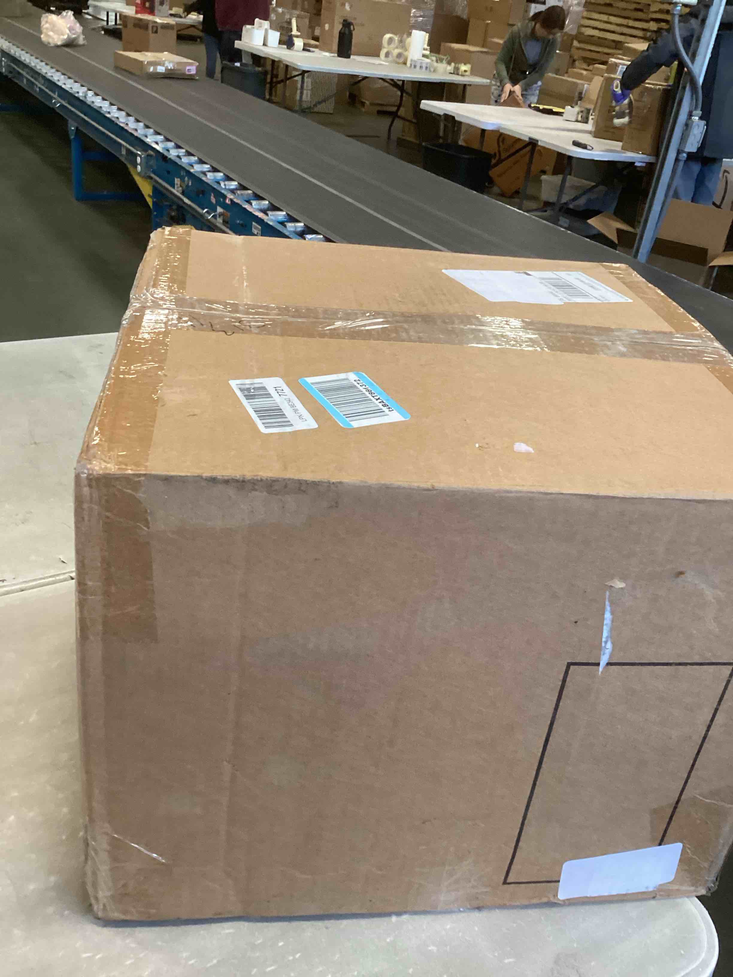 https://s3.amazonaws.com/lotting-images-prod/bidfta/TEA1421167_1741609956488.jpeg