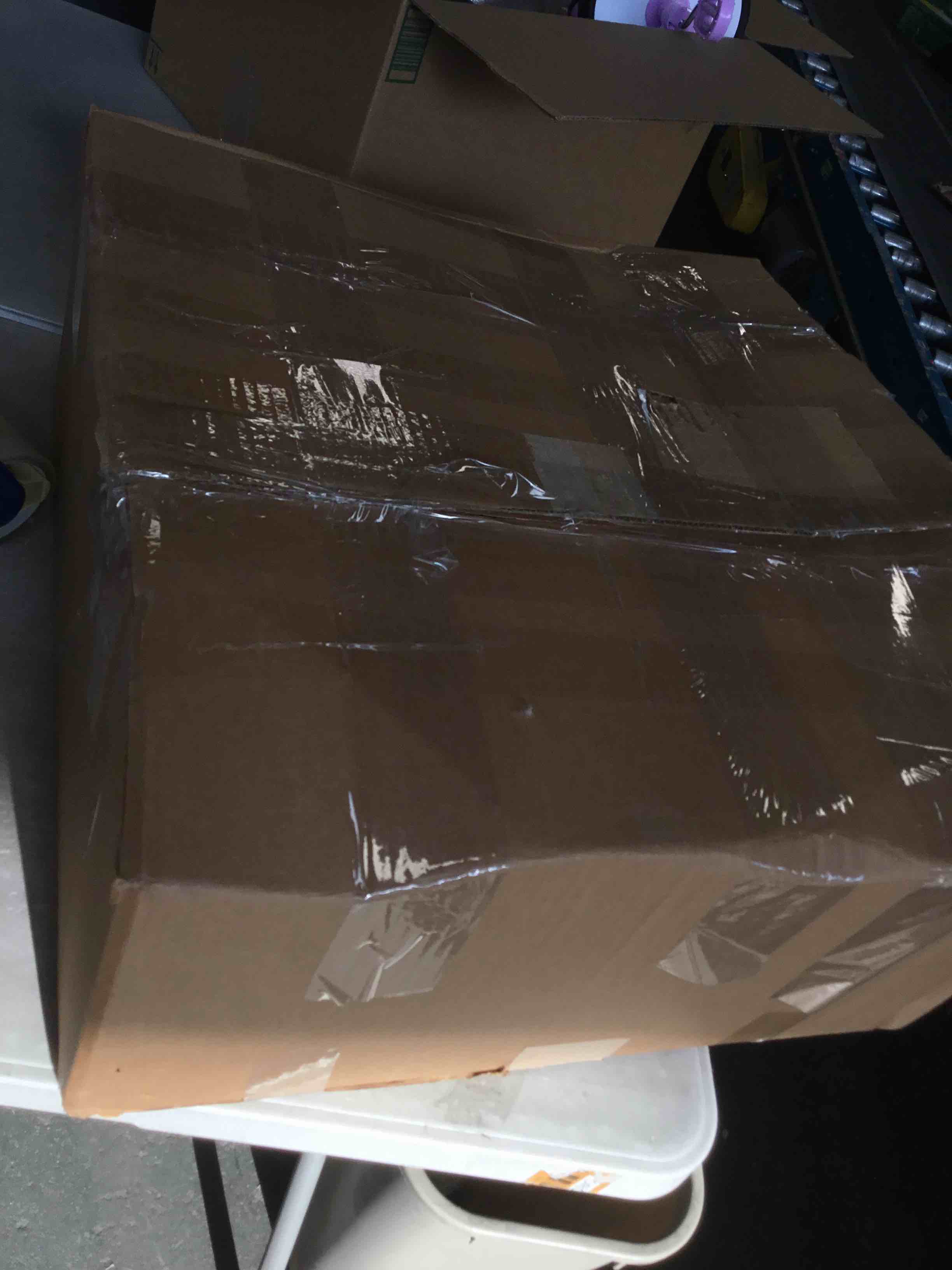 https://s3.amazonaws.com/lotting-images-prod/bidfta/TEA1421499_1741876630455.jpeg