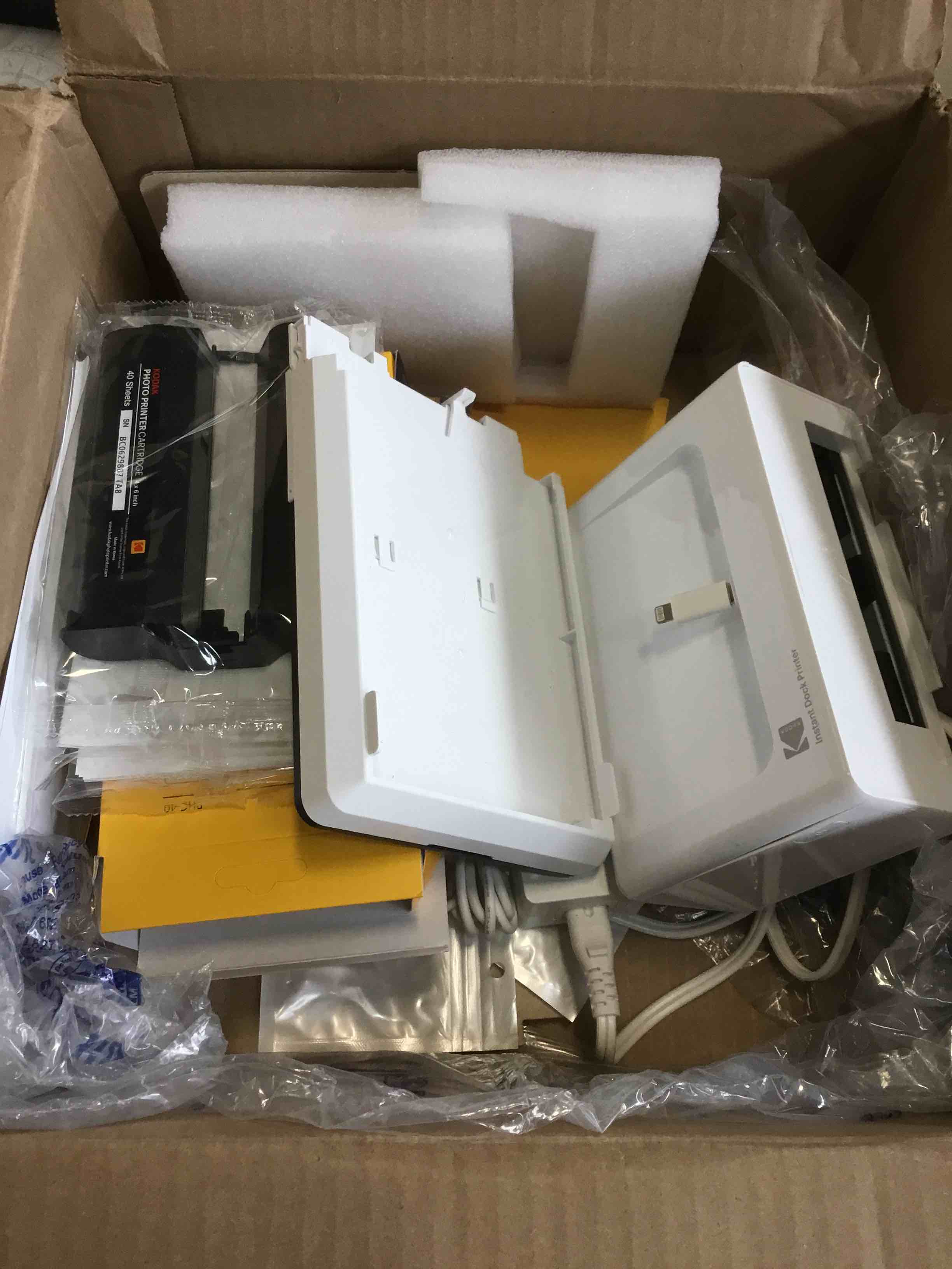 https://s3.amazonaws.com/lotting-images-prod/bidfta/TEA1422037_1742396191314.jpeg