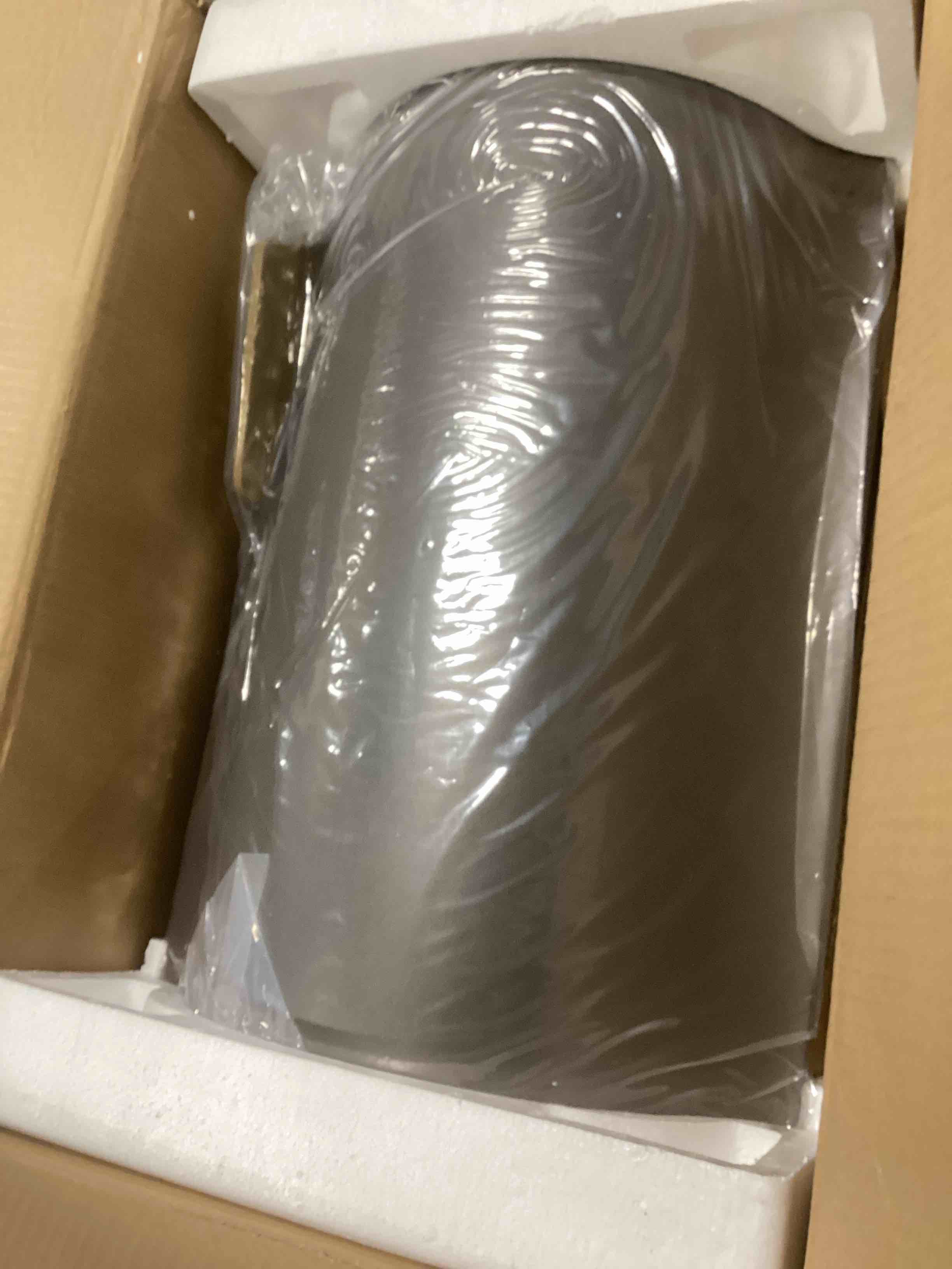 https://s3.amazonaws.com/lotting-images-prod/bidfta/TEA1422669_1742994883413.jpeg