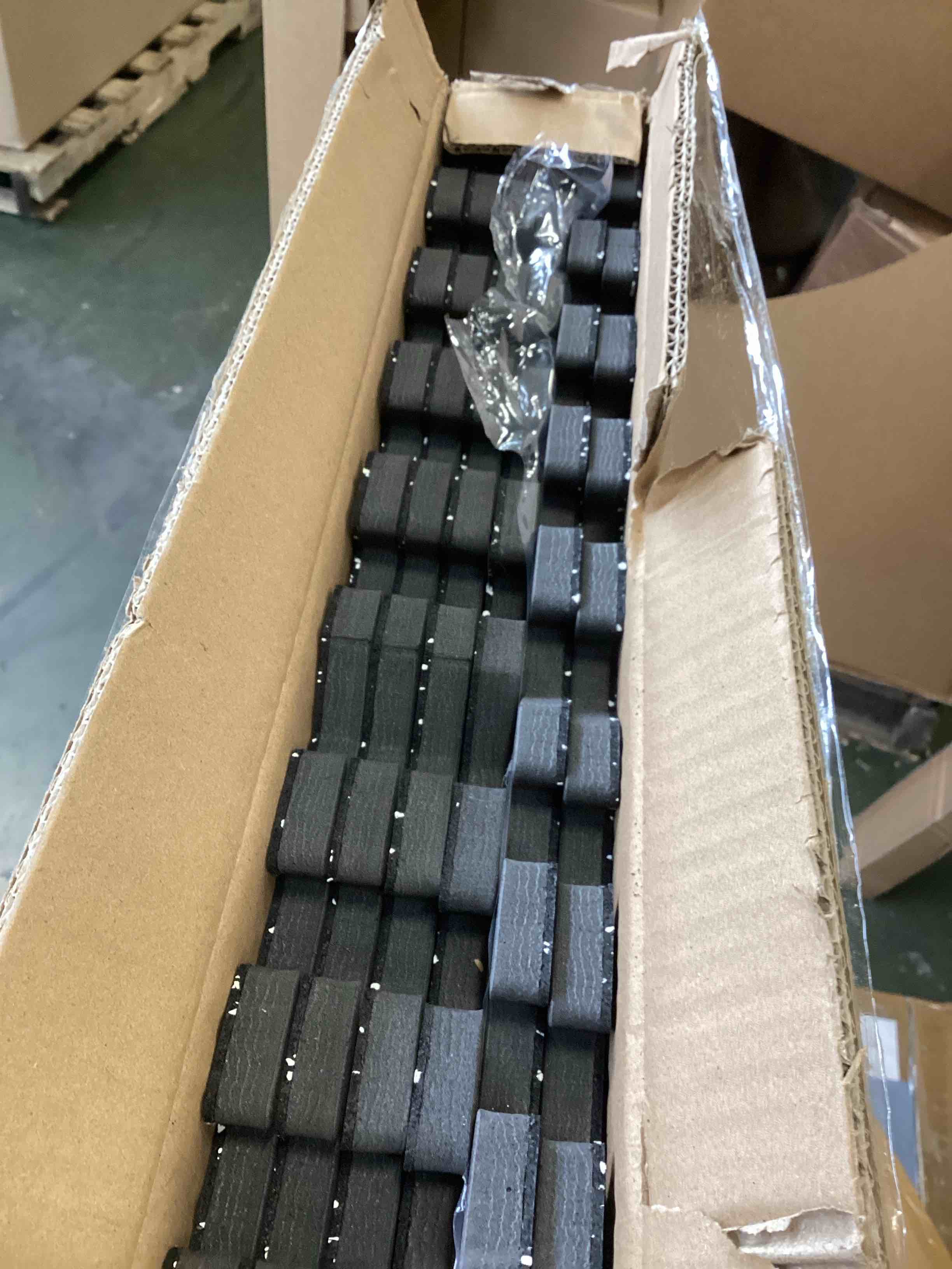 https://s3.amazonaws.com/lotting-images-prod/bidfta/TEA1422915_1743101933599.jpeg