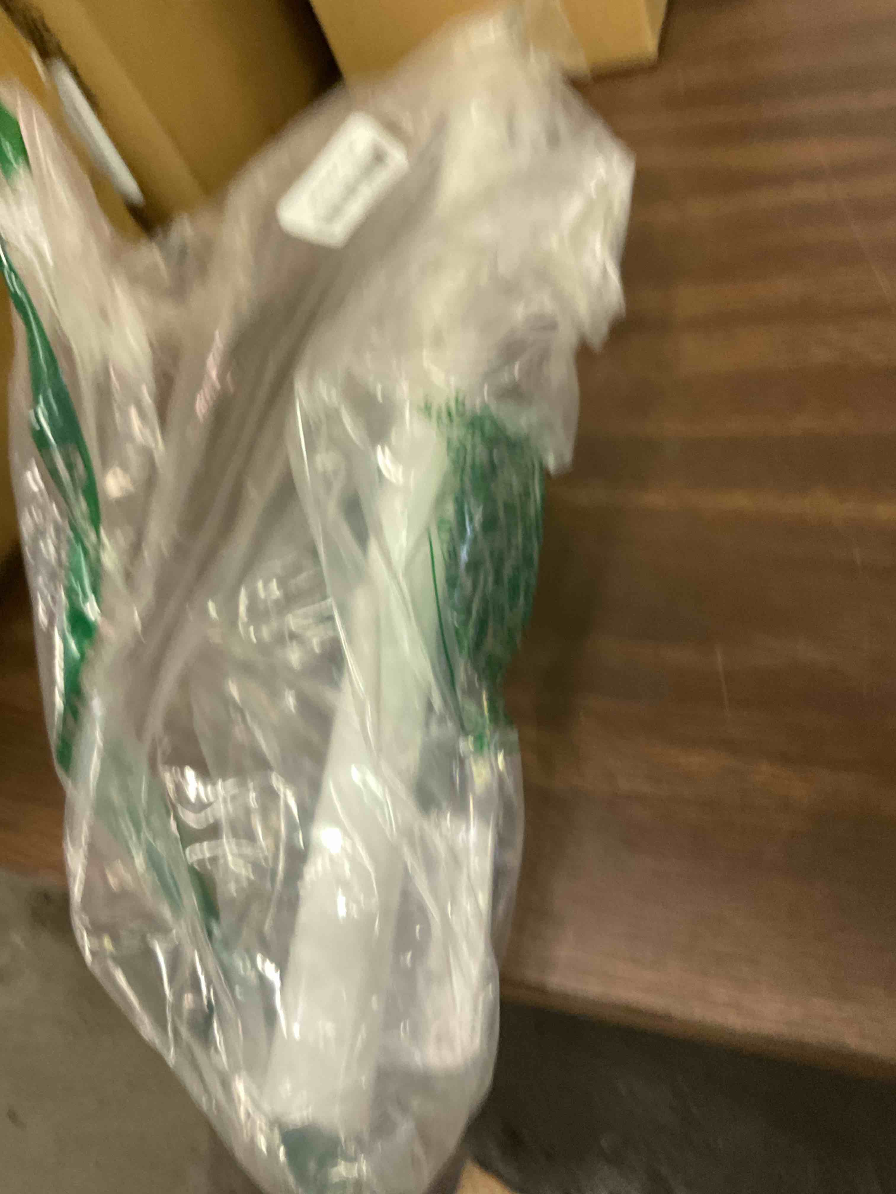 https://s3.amazonaws.com/lotting-images-prod/bidfta/TEA1423105_1741284797664.jpeg