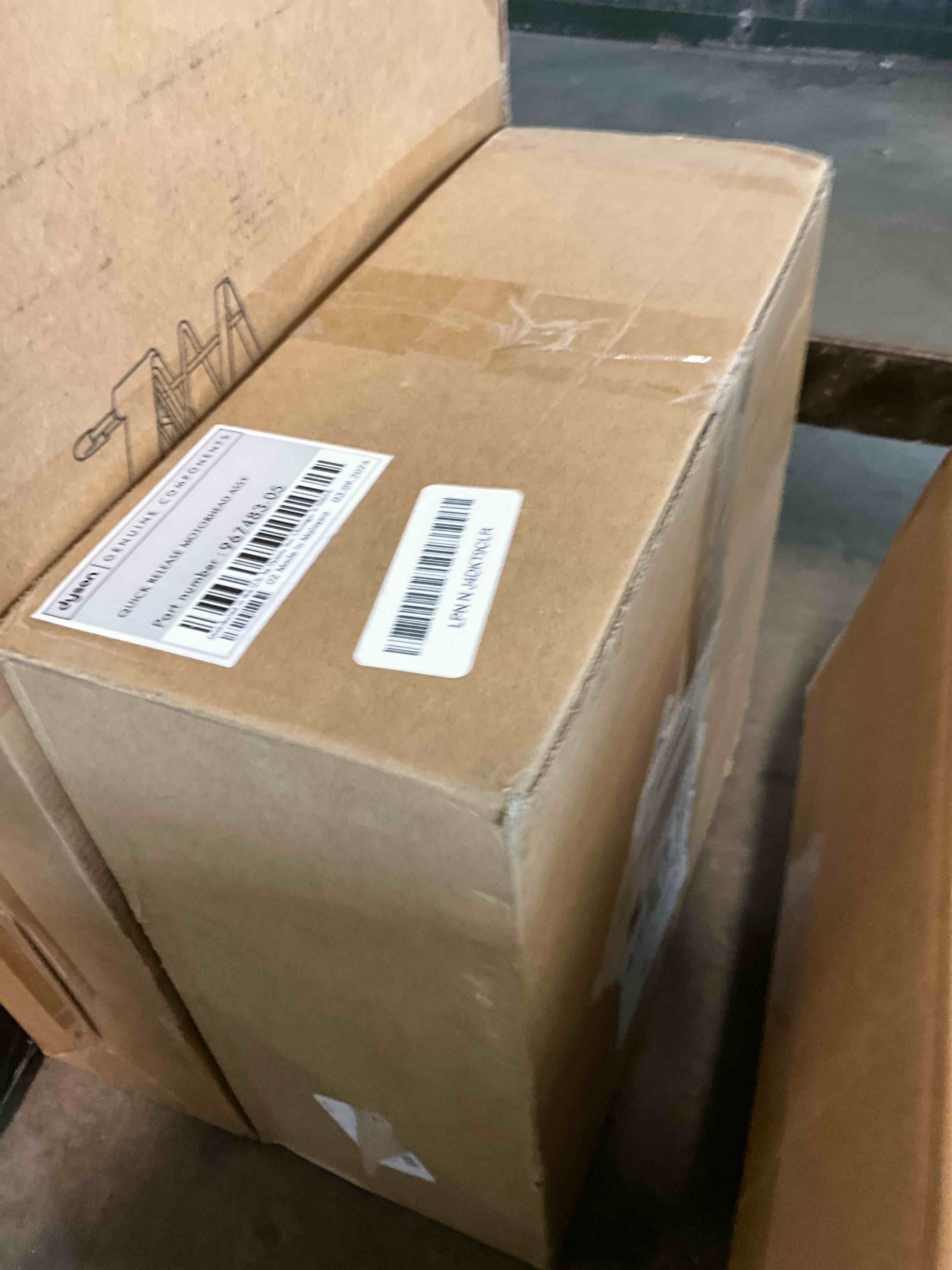 https://s3.amazonaws.com/lotting-images-prod/bidfta/TEA1423694_1741978950373.jpeg
