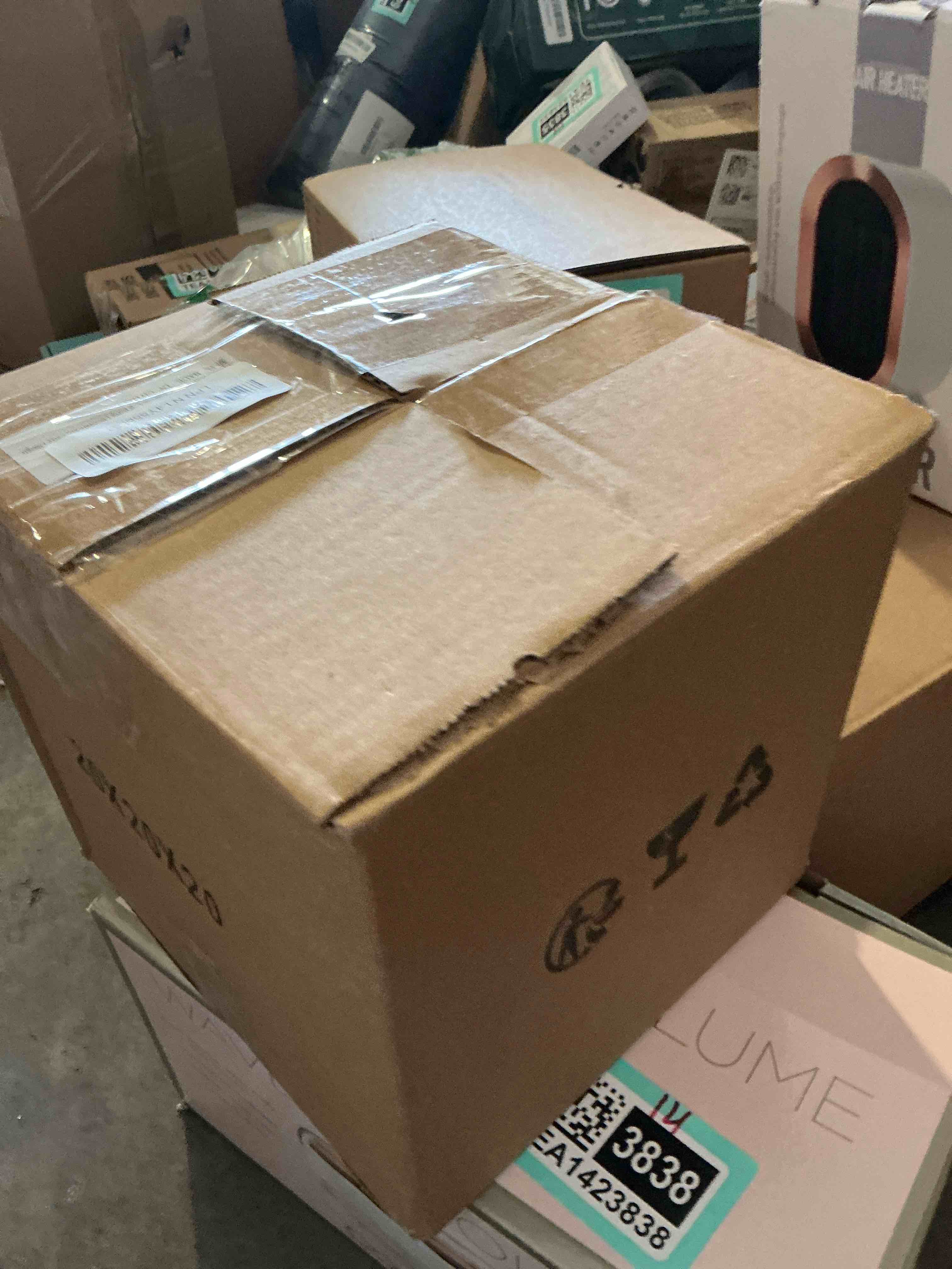 https://s3.amazonaws.com/lotting-images-prod/bidfta/TEA1423839_1742058772835.jpeg