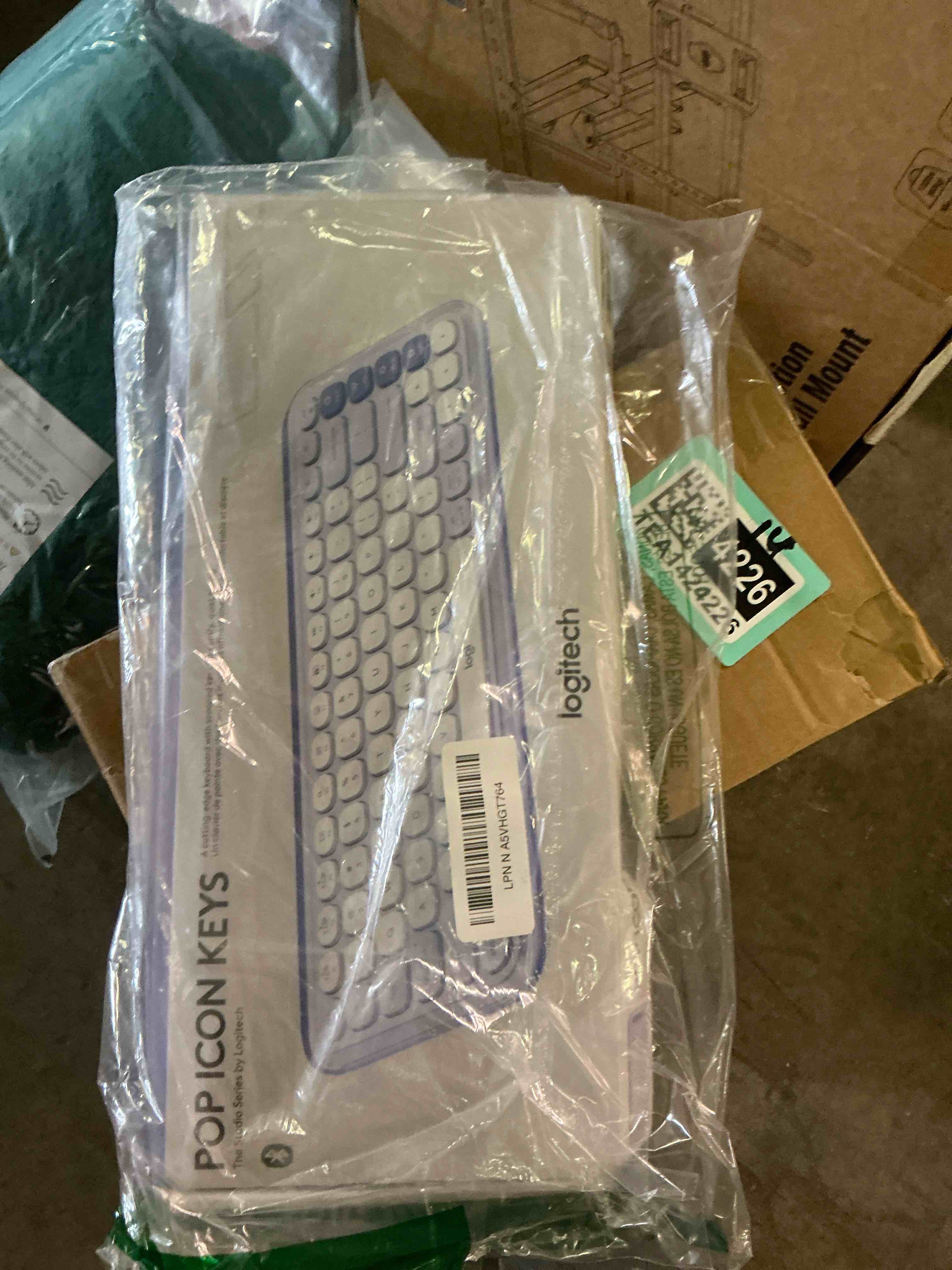 https://s3.amazonaws.com/lotting-images-prod/bidfta/TEA1424225_1742411086596.jpeg