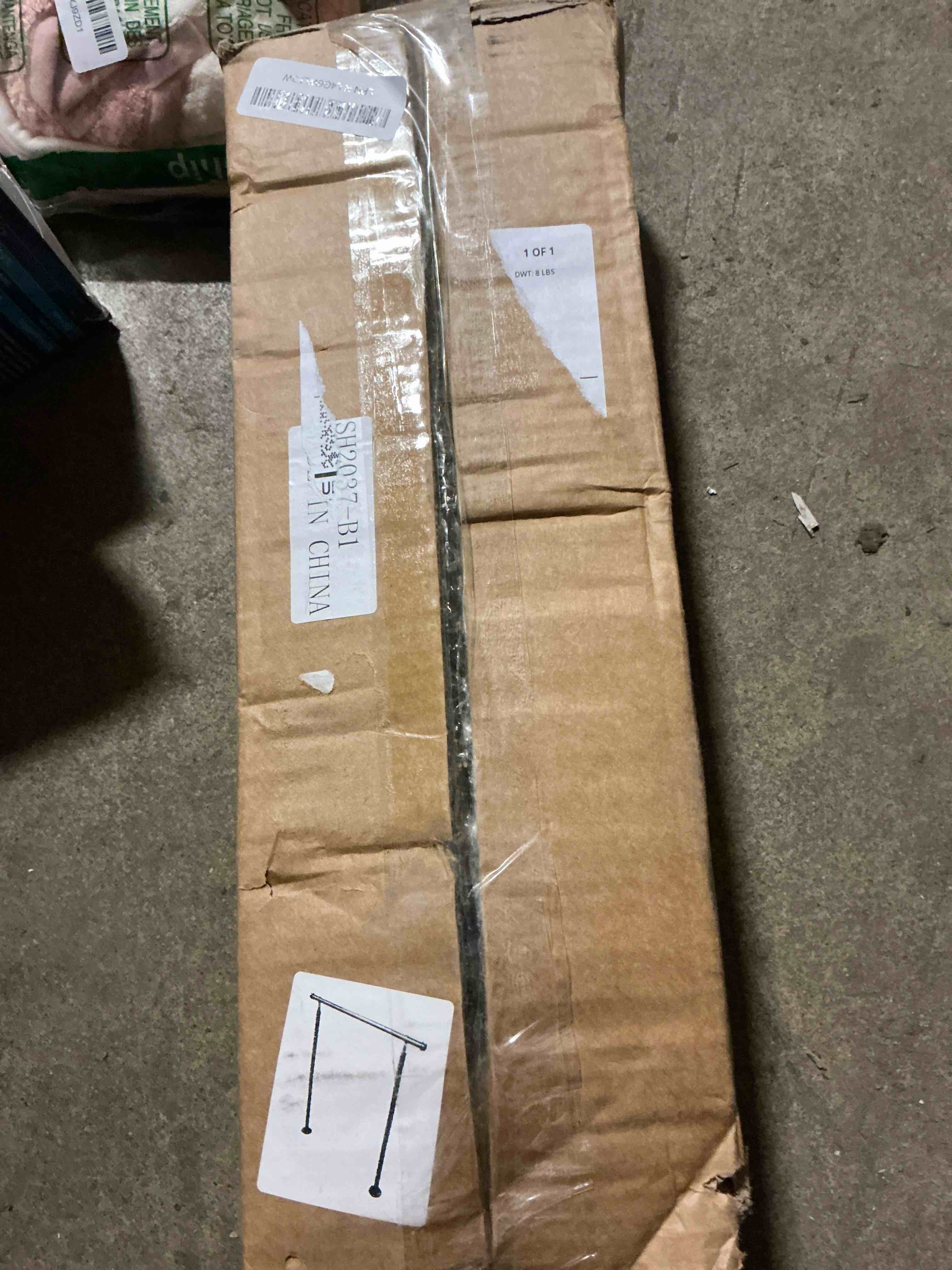 https://s3.amazonaws.com/lotting-images-prod/bidfta/TEA1425413_1743632612781.jpeg