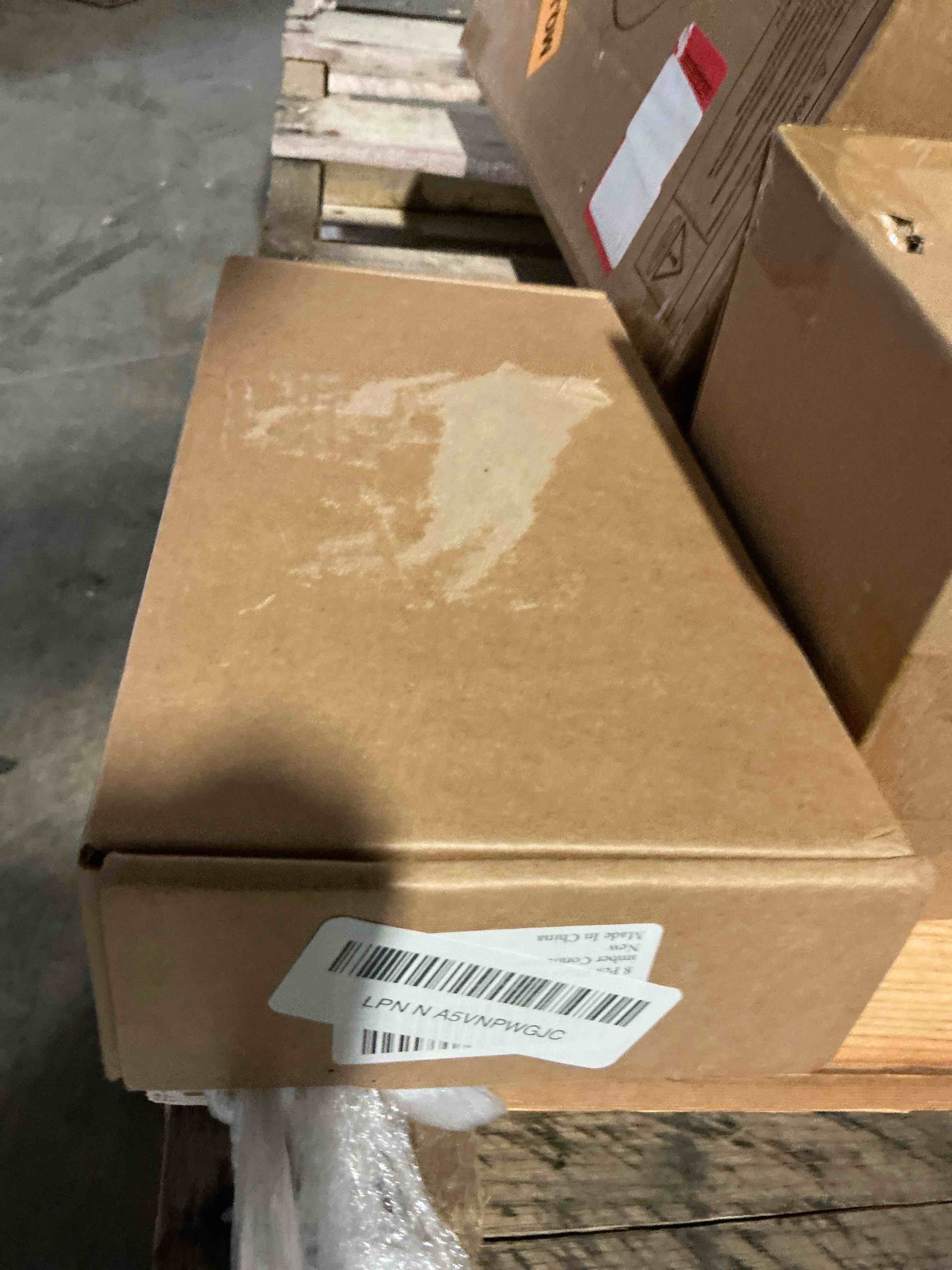 https://s3.amazonaws.com/lotting-images-prod/bidfta/TEA1425588_1744327373624.jpeg