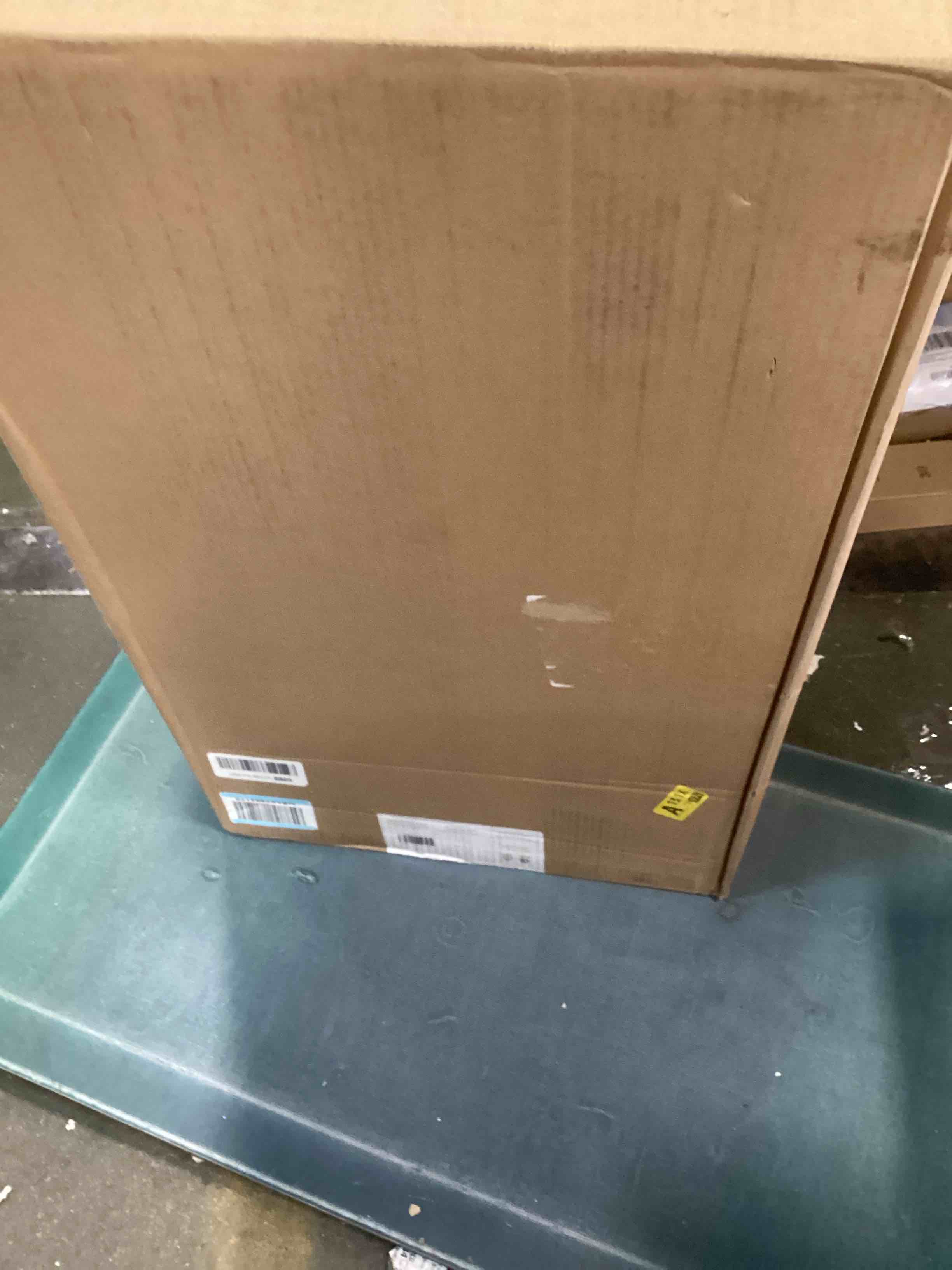 https://s3.amazonaws.com/lotting-images-prod/bidfta/TEA1426213_1743088311765.jpeg