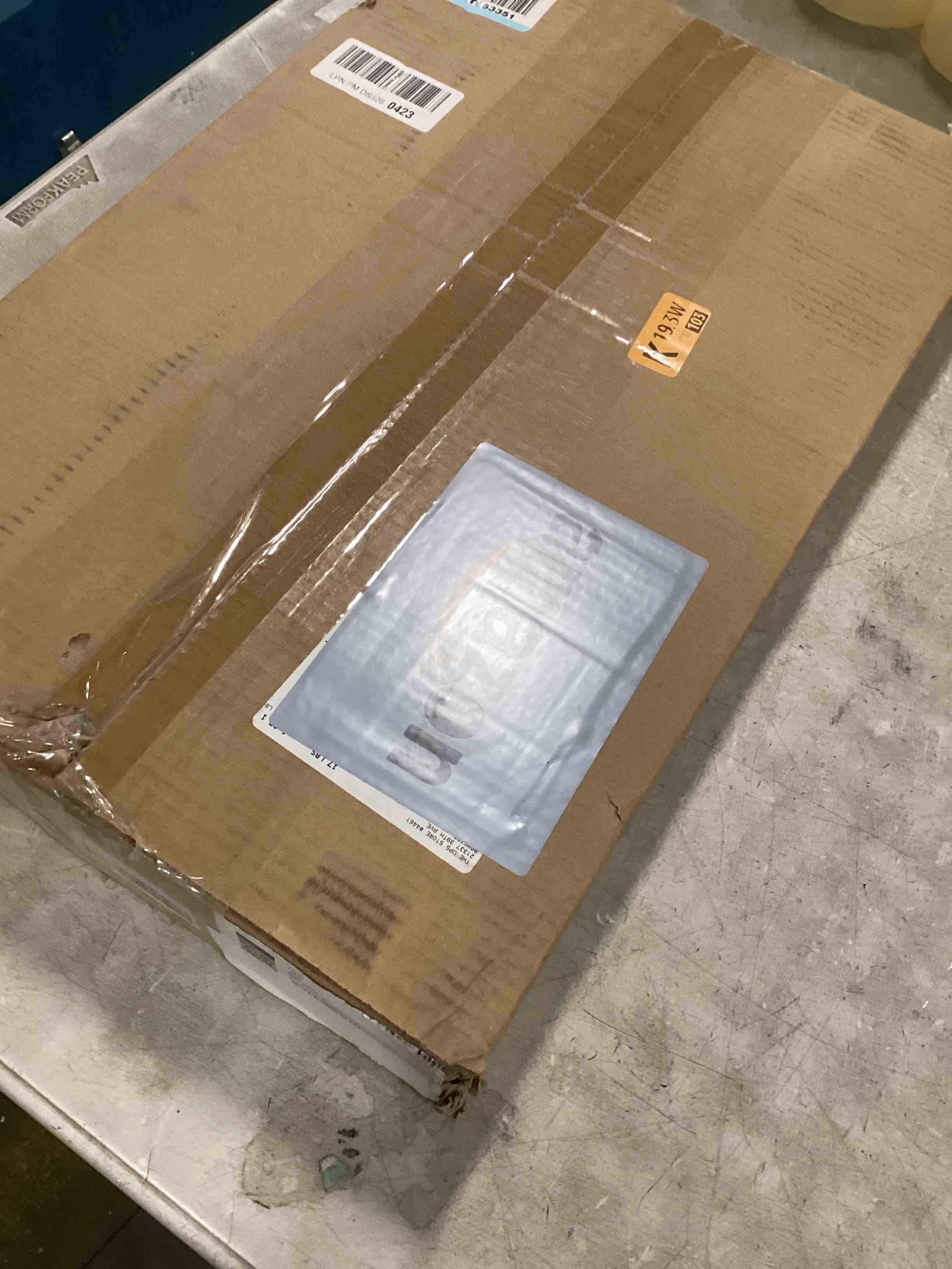 https://s3.amazonaws.com/lotting-images-prod/bidfta/TEA1427298_1743598501225.jpeg