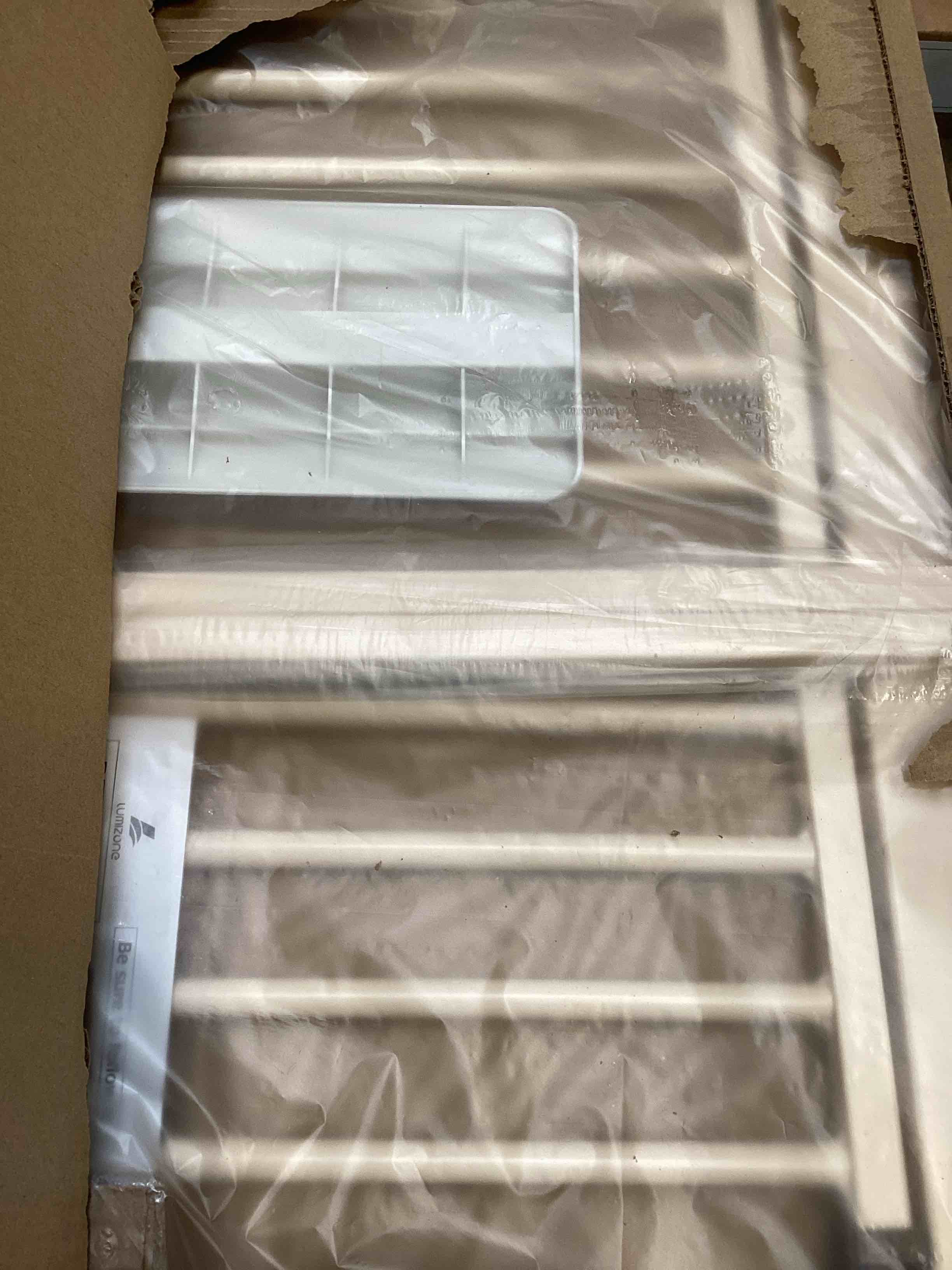 https://s3.amazonaws.com/lotting-images-prod/bidfta/TEA1431857_1744919017560.jpeg